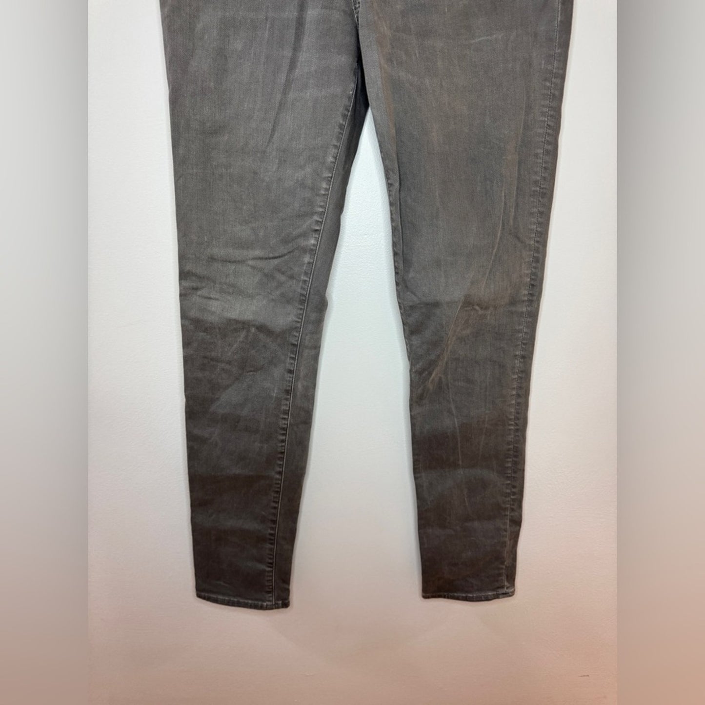 Pre-Owned W30xL34 American Eagle Grey Slim Jeans
