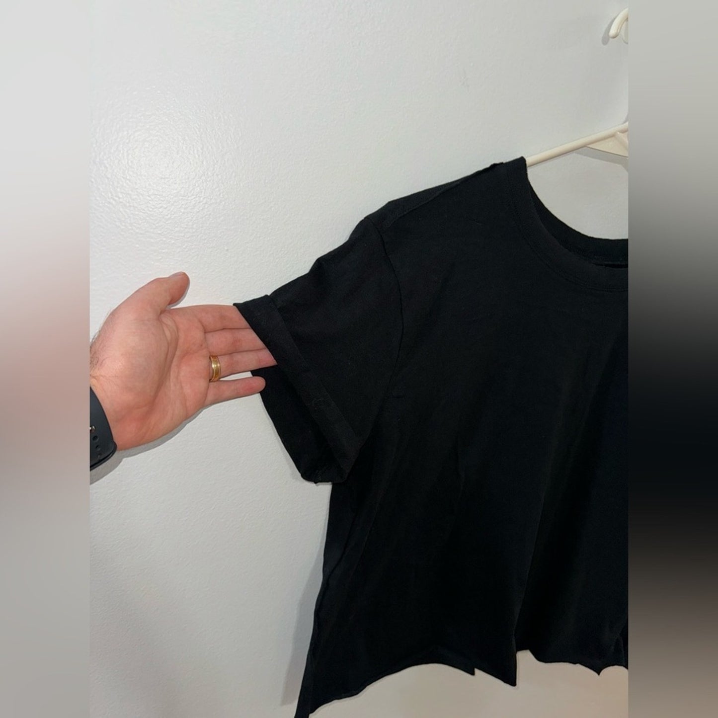 Pre-Owned MD Wild Fable Black Cropped T-Shirt