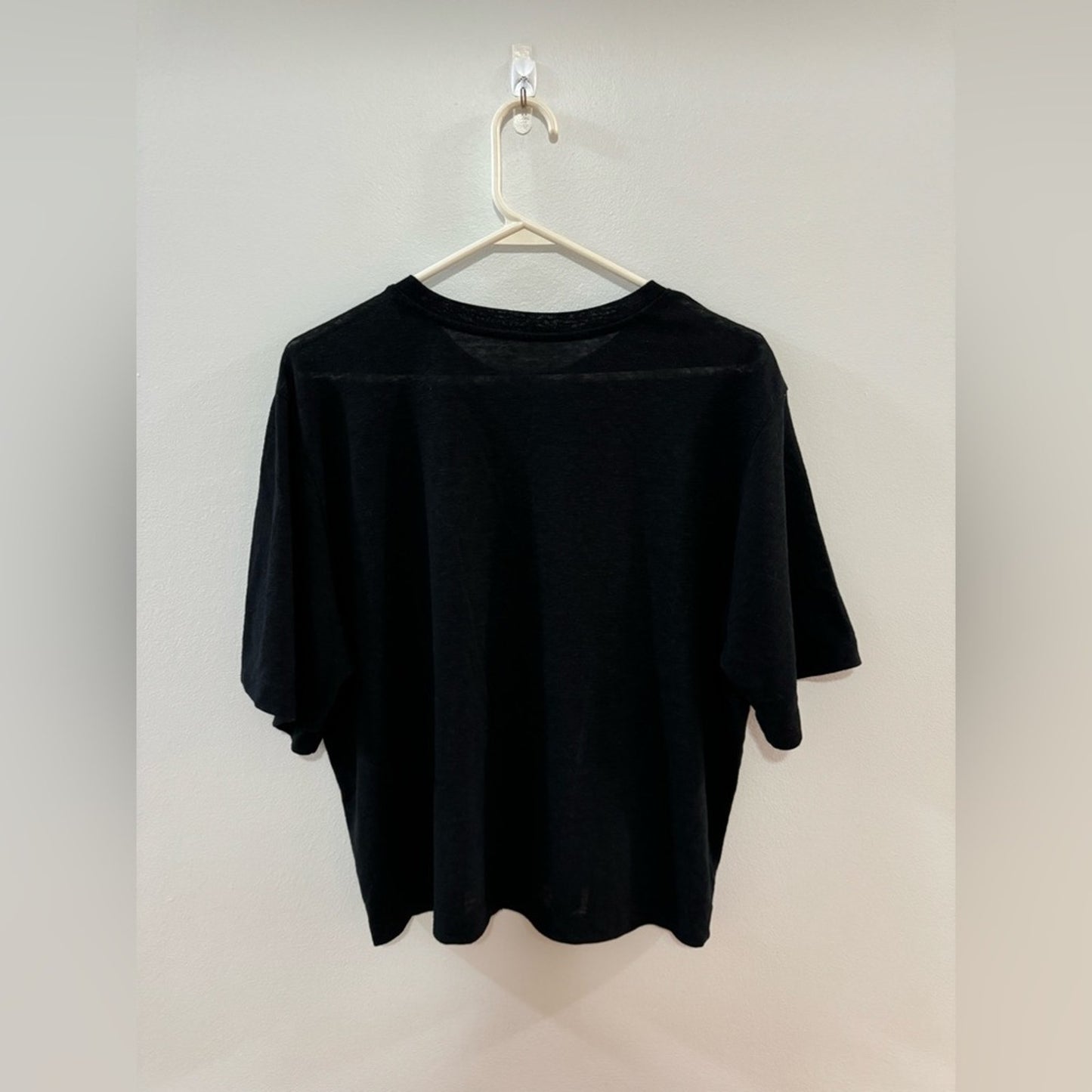 Pre-Owned LG Universal Thread Goods Co Black Sheer T-Shirt