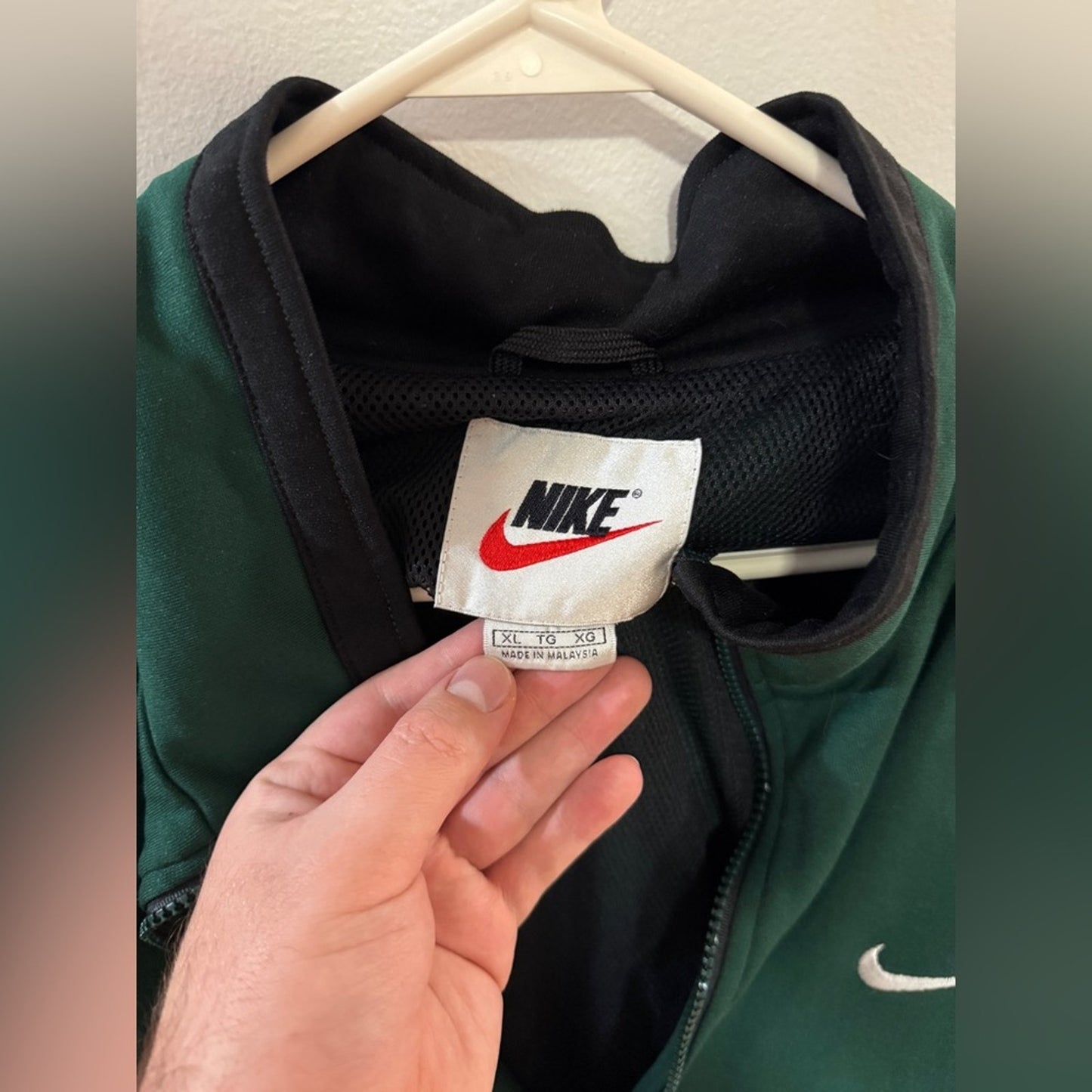 Pre-Owned XL Nike Vintage Dark Green and Black Zip Up Heavyweight Jacket