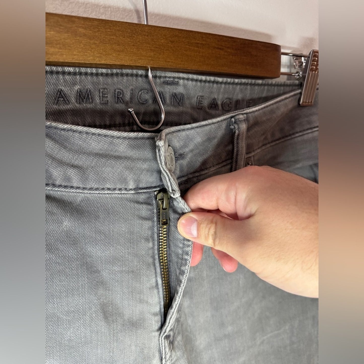 Pre-Owned W30xL34 American Eagle Grey Slim Jeans