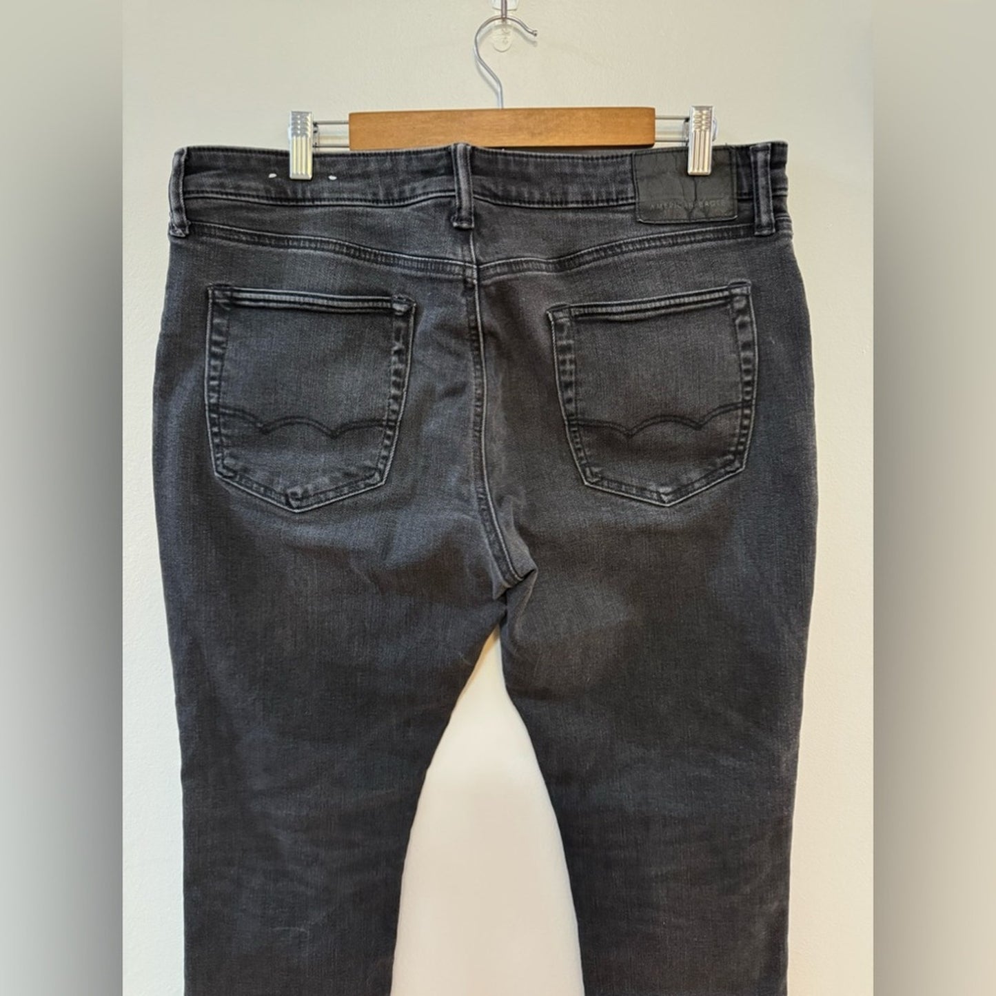 Pre-Owned W36xL30 American Eagle Black Slim Jeans