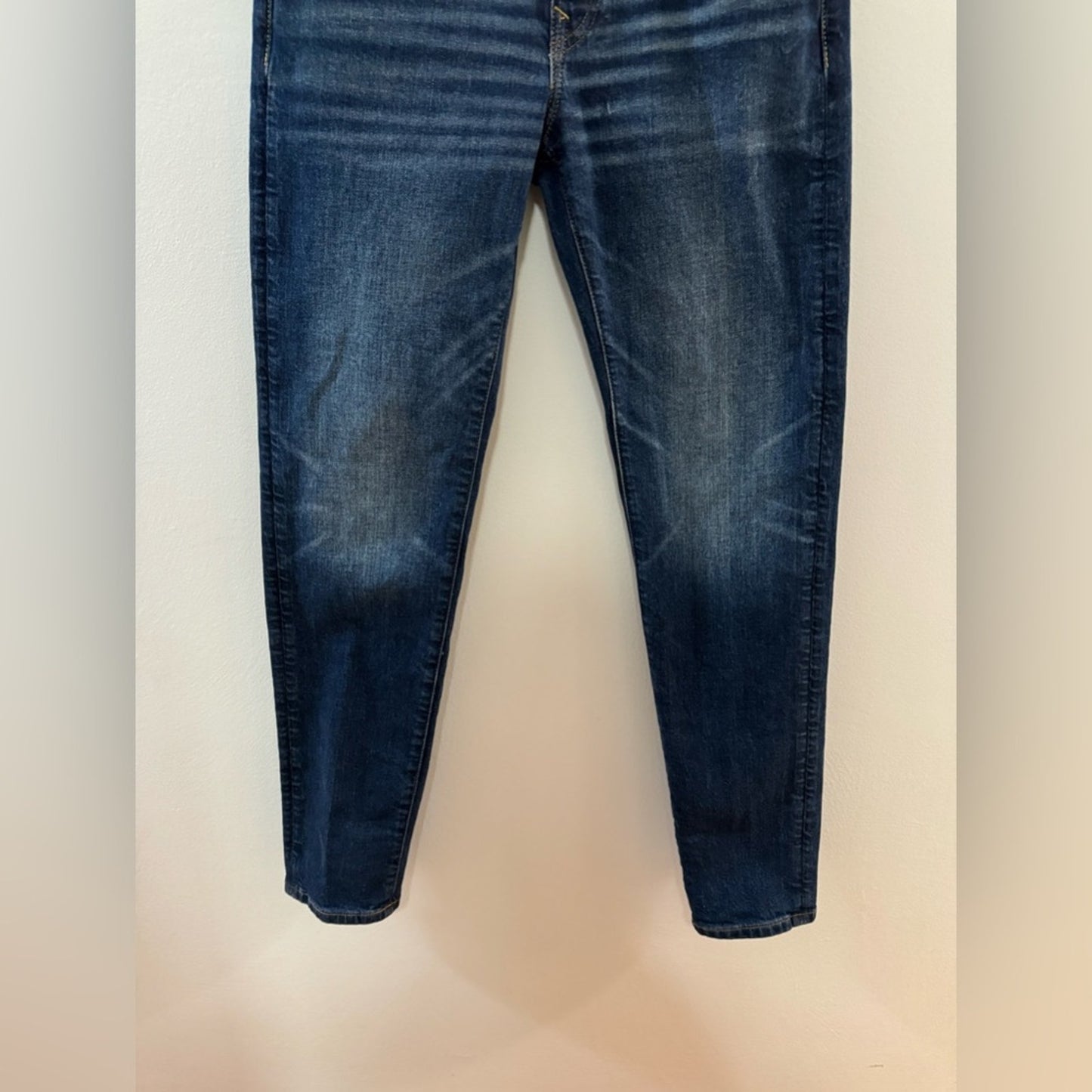 Pre-Owned W28xL32 American Eagle Dark Blue Athletic Fit Jeans