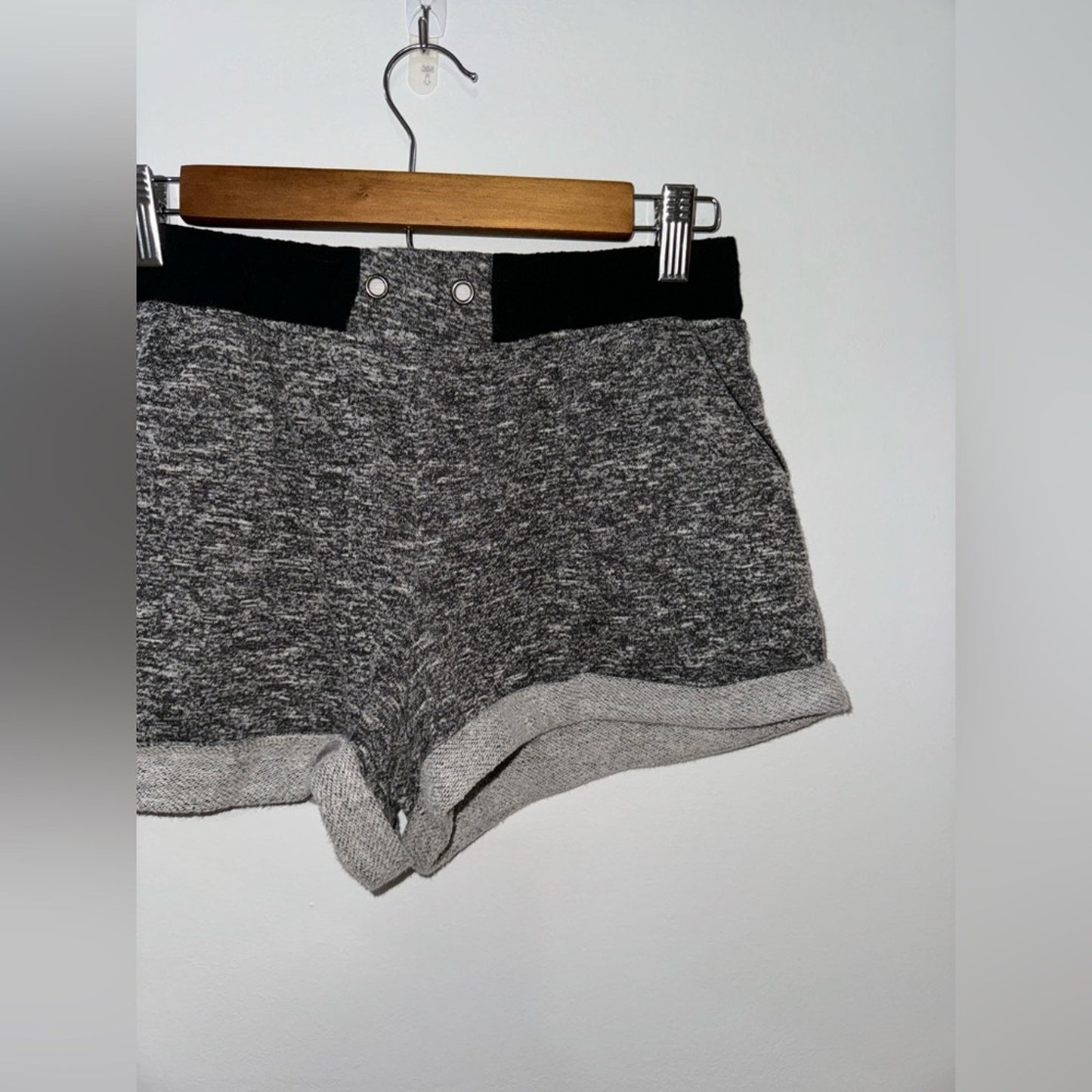 Pre-Owned LG Ambiance Heather Grey Shorts
