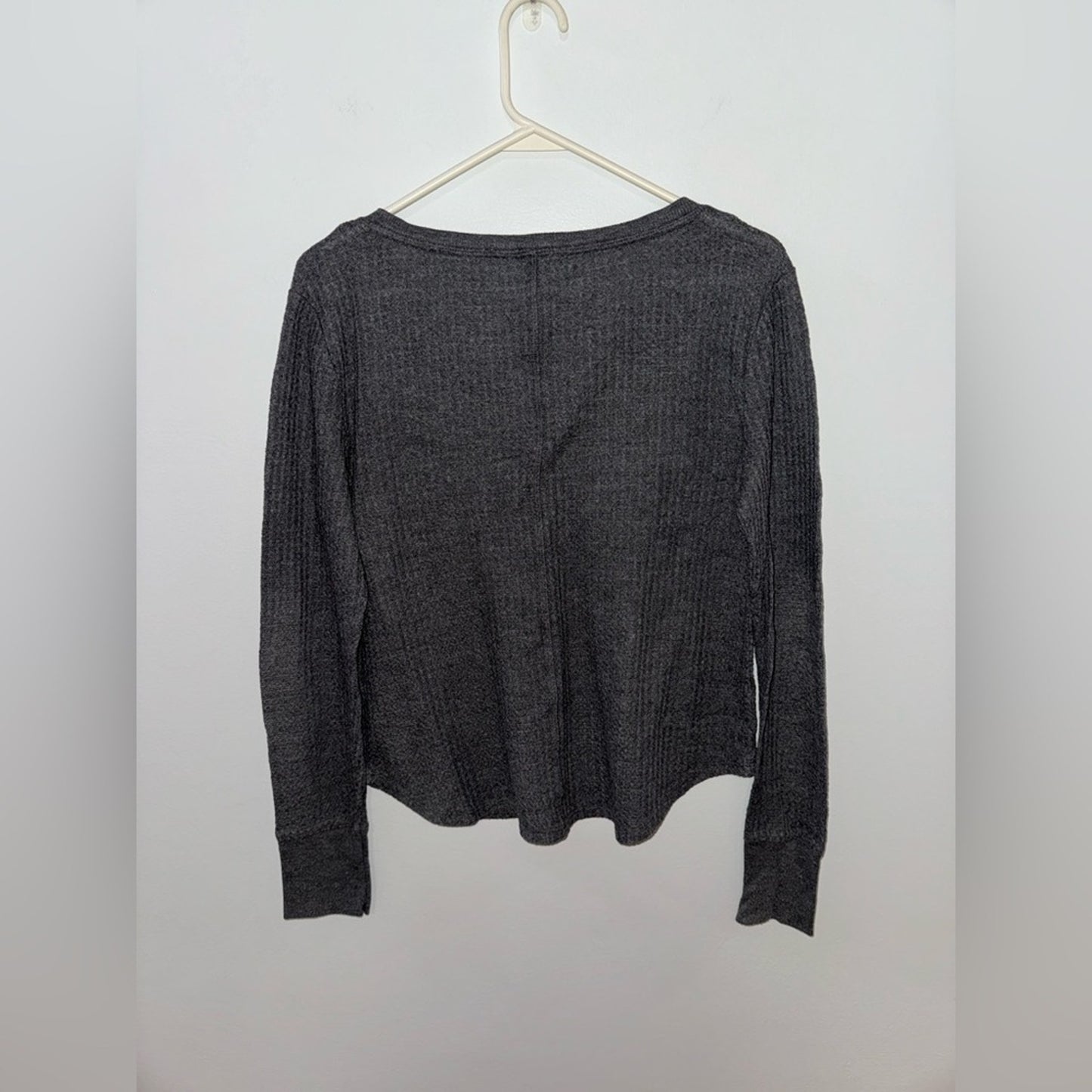 Pre-Owned LG Aeropostale Dark Grey Waffle Knit Long Sleeve Shirt