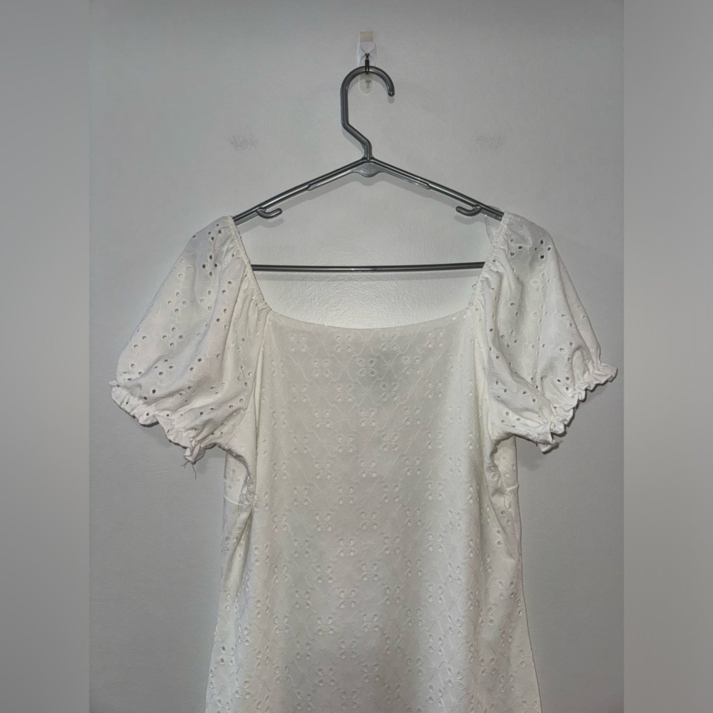 NWT LG Rue 21 White Dress with flaw