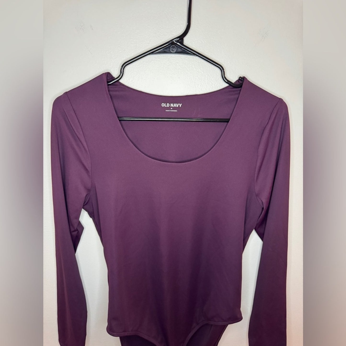 Pre-Owned MD Old Navy Dark Red Long Sleeve Bodysuit