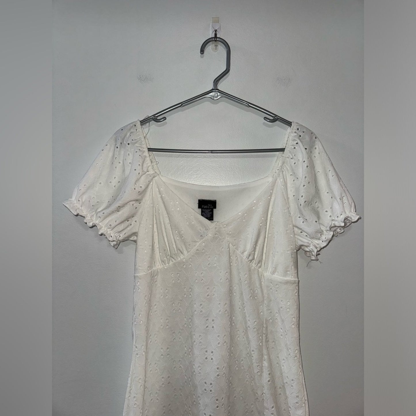 NWT LG Rue 21 White Dress with flaw