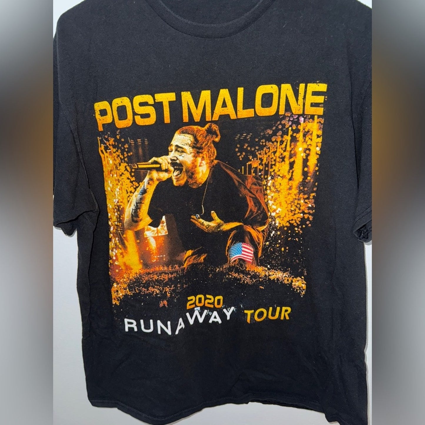 Pre-Owned Post Malone 2020 Runaway Tour Band T-Shirt