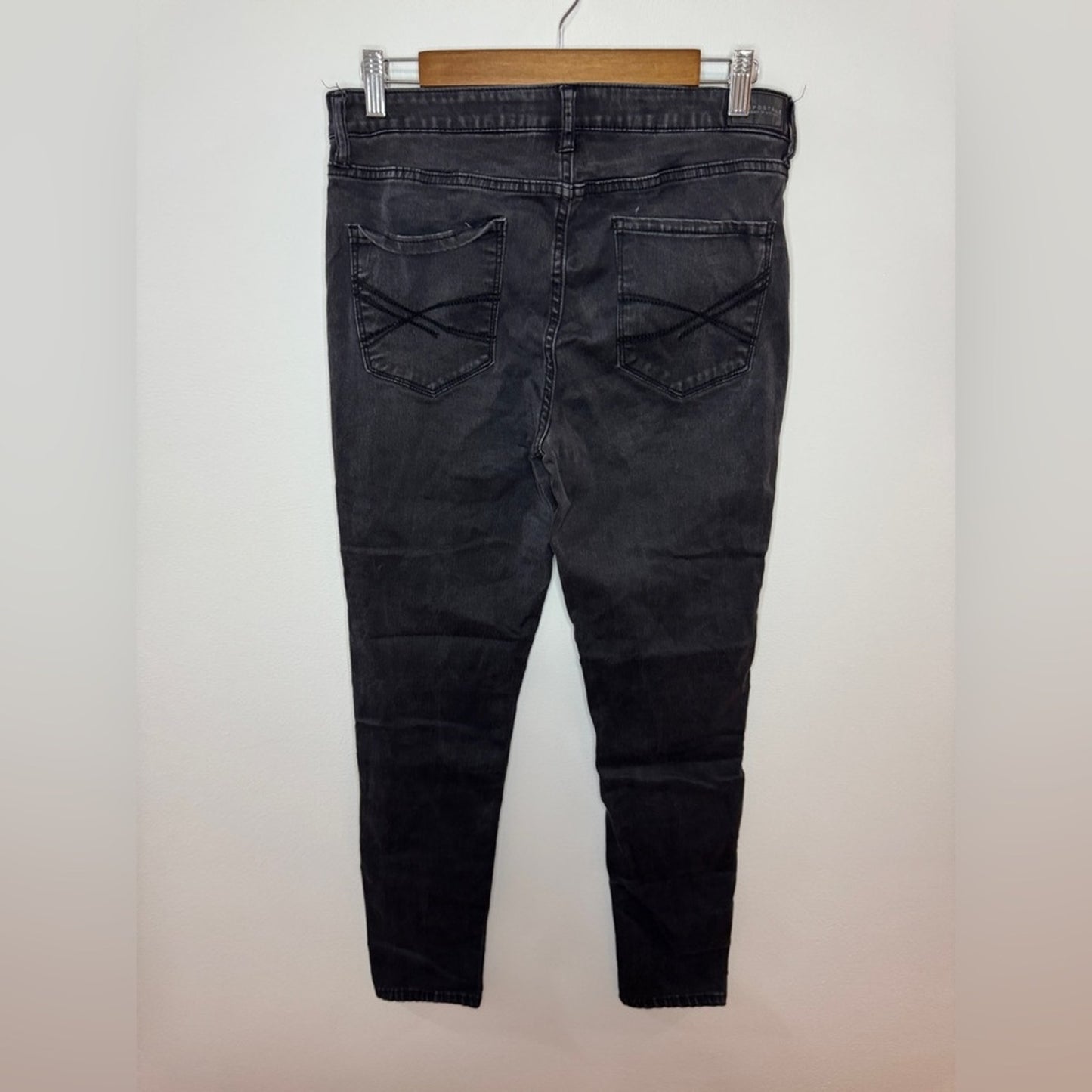 Pre-Owned Size 10 Regular Aeropostale Black High Waisted Jegging