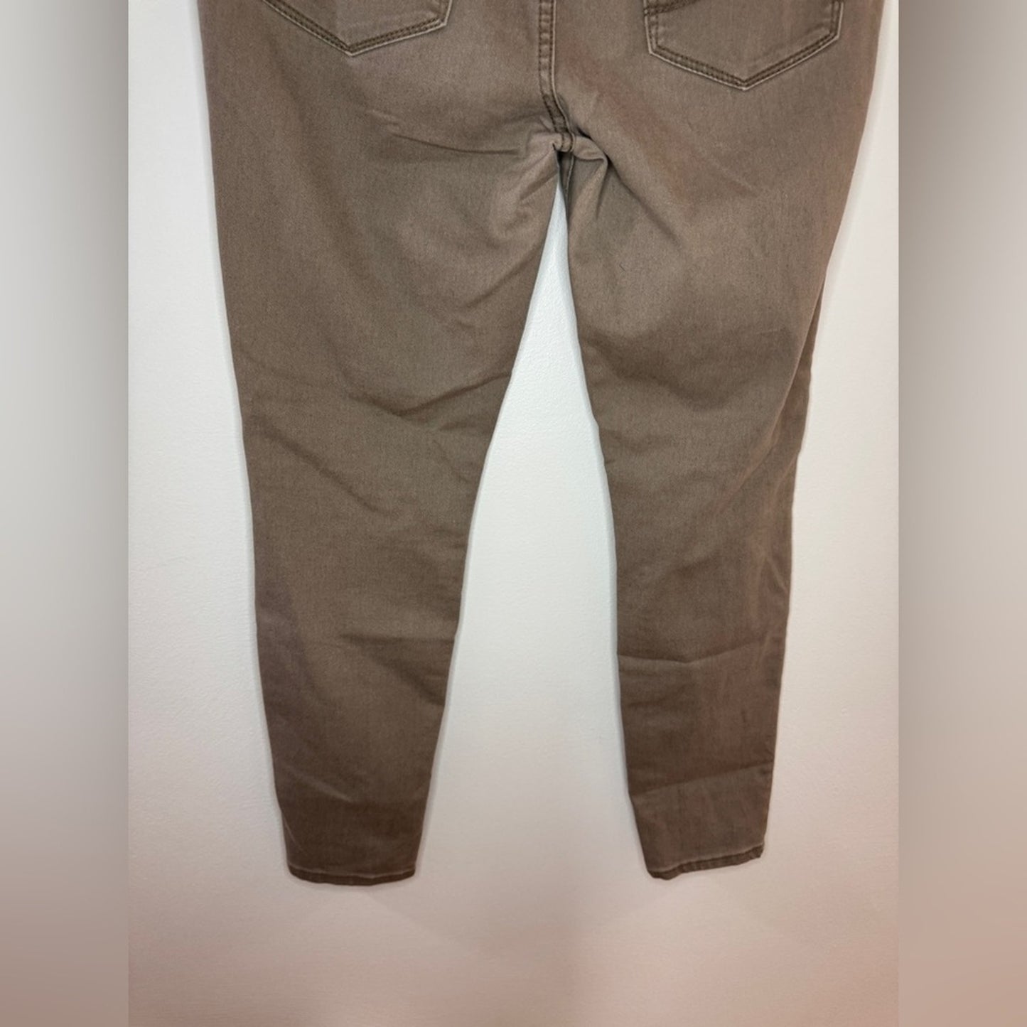 Pre-Owned Size 10 Regular Aeropostale Grey High Waisted Jeggings