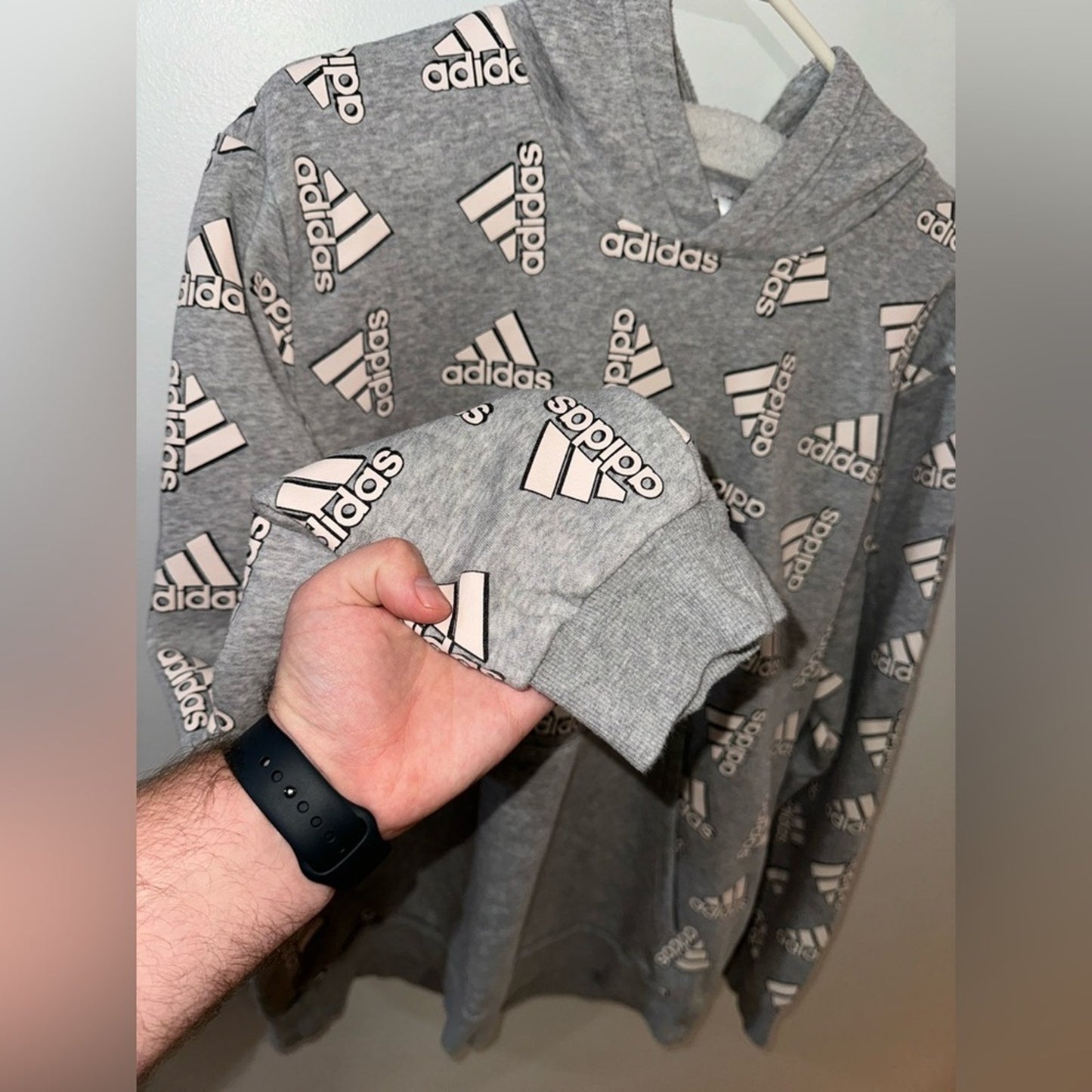 Pre-Owned LG Adidas Heather Grey With White Allover Logo Graphic Pullover Hoodie