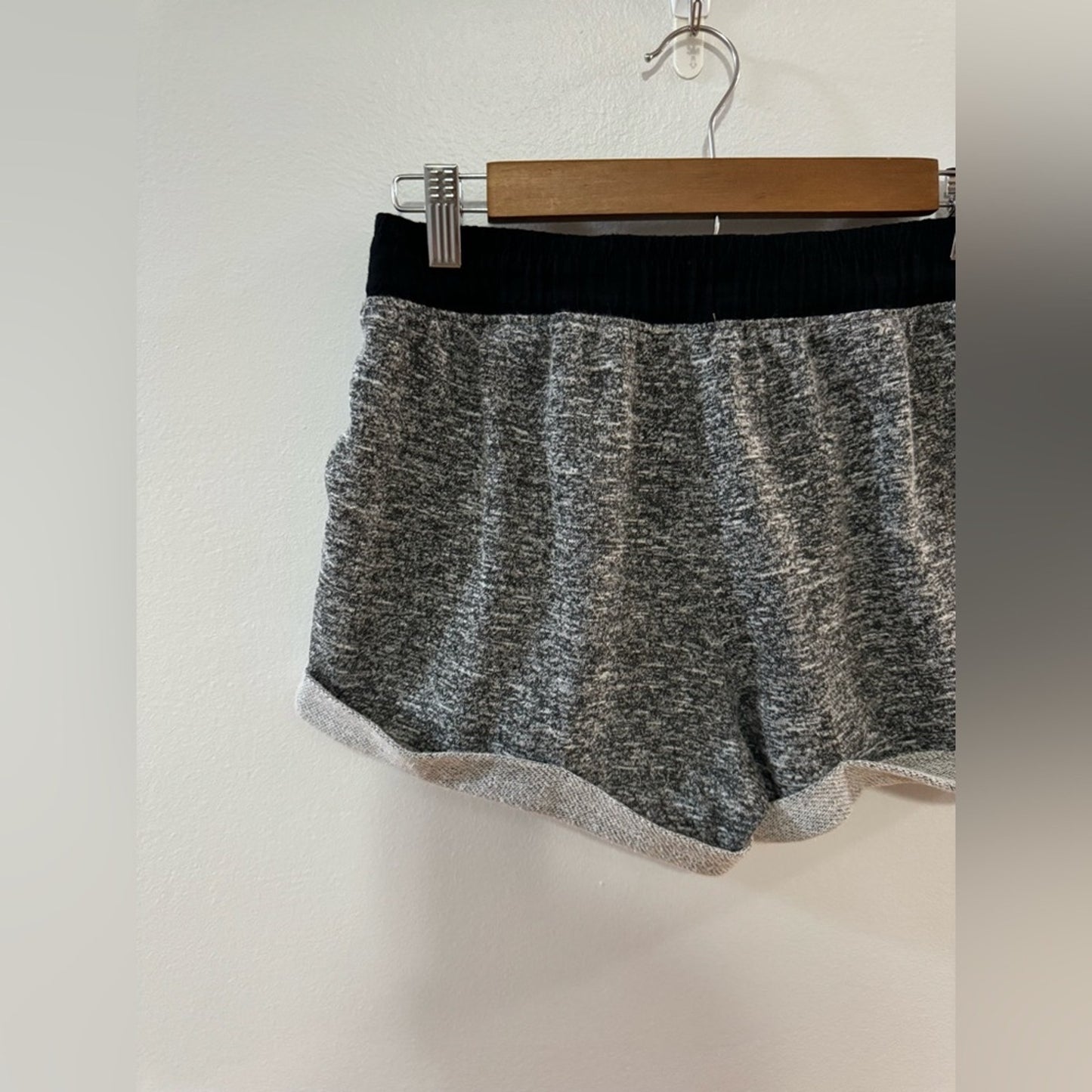 Pre-Owned LG Ambiance Heather Grey Shorts