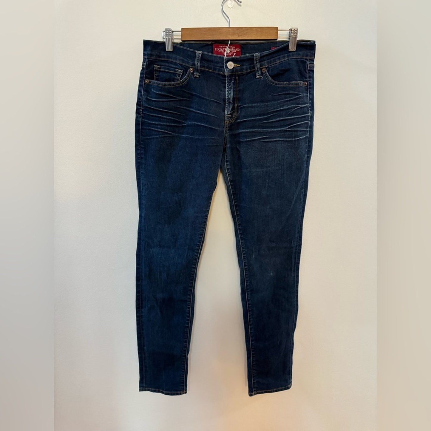 Pre-Owned Size 10 Lucky Brand Dark Blue Charlie Skinny Jeans