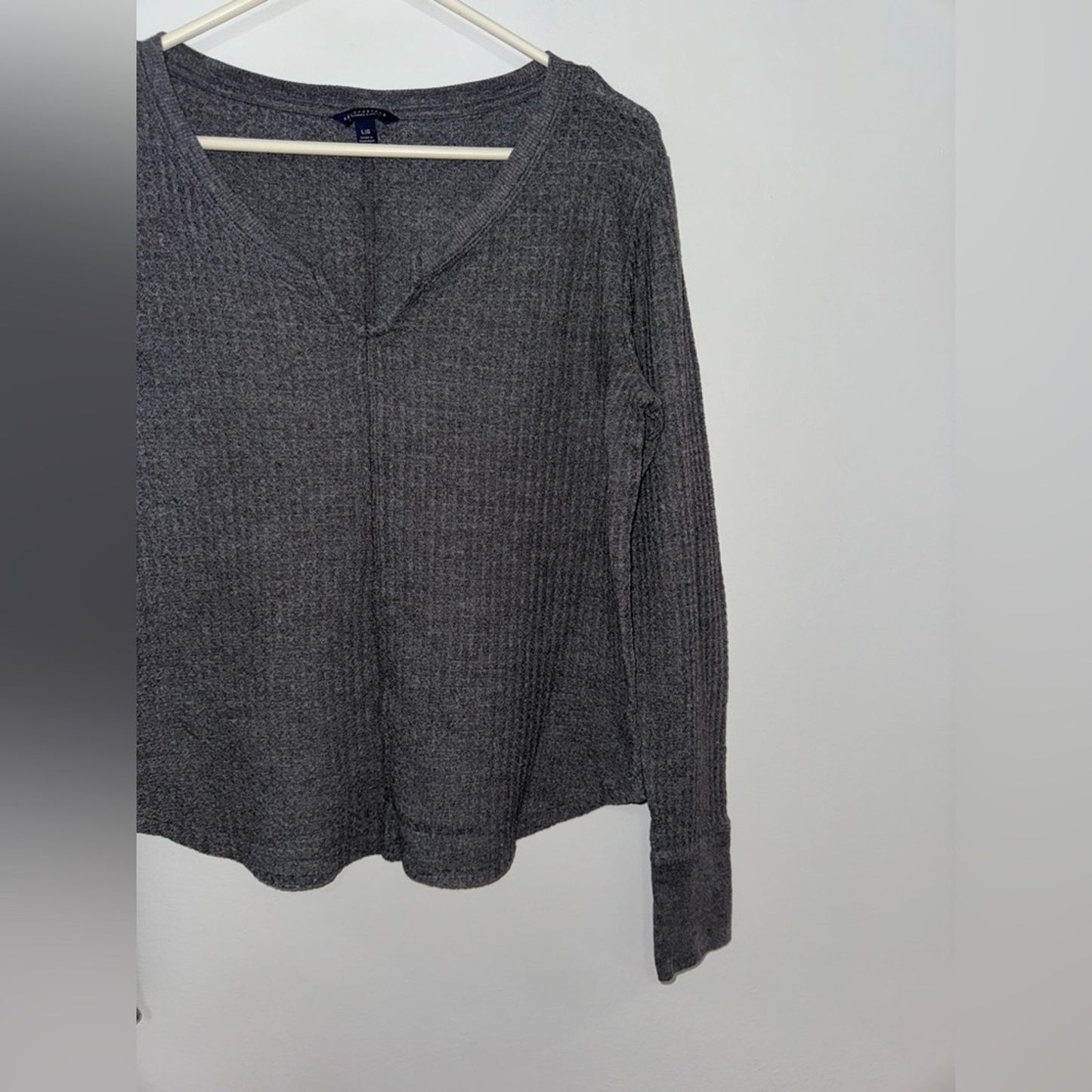 Pre-Owned LG Aeropostale Dark Grey Waffle Knit Long Sleeve Shirt