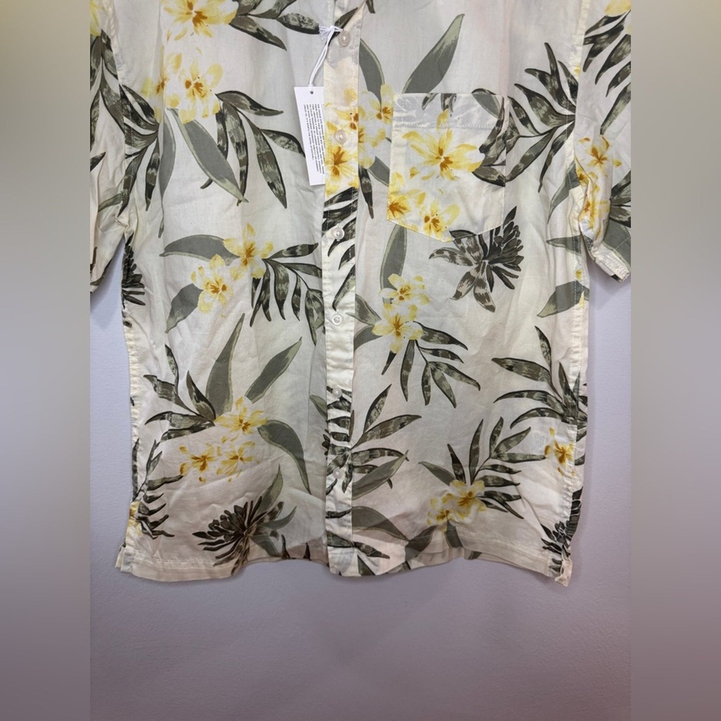 NWT SM American Eagle Cream Palm/Floral Print Button Up Short Sleeve Shirts
