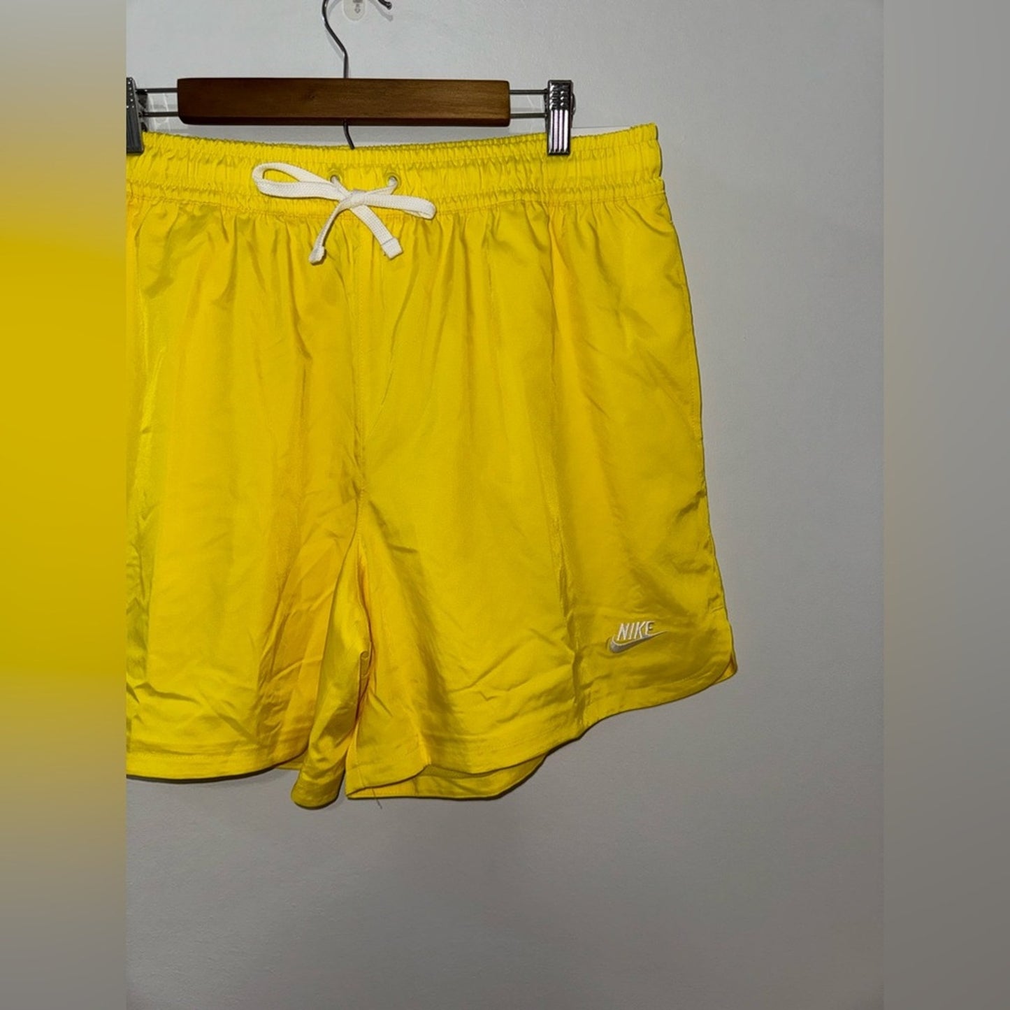 NWT XL Nike Yellow Club Woven Short 6” Inseam