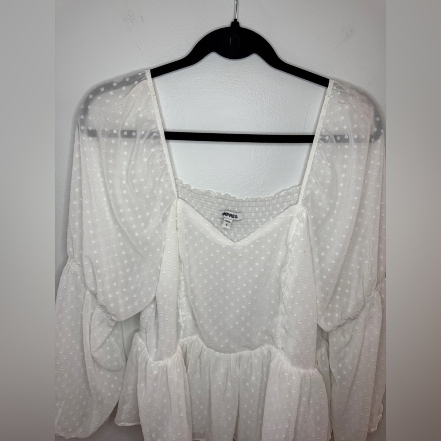 Pre-Owned LG Express White Polka Dot Long Sleeve Top