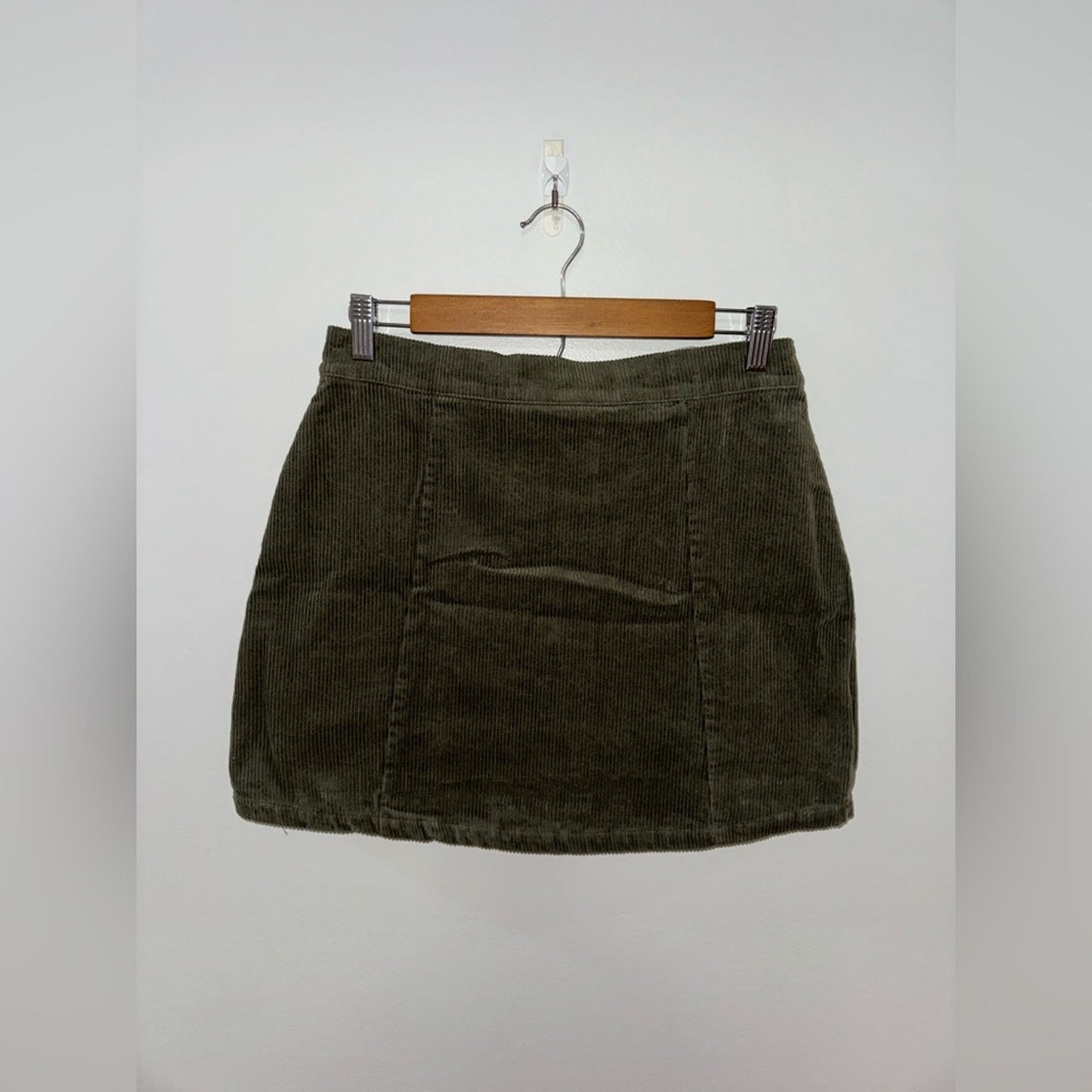 Pre-Owned MD Vine and Valley Brown Corduroy Button Skirt