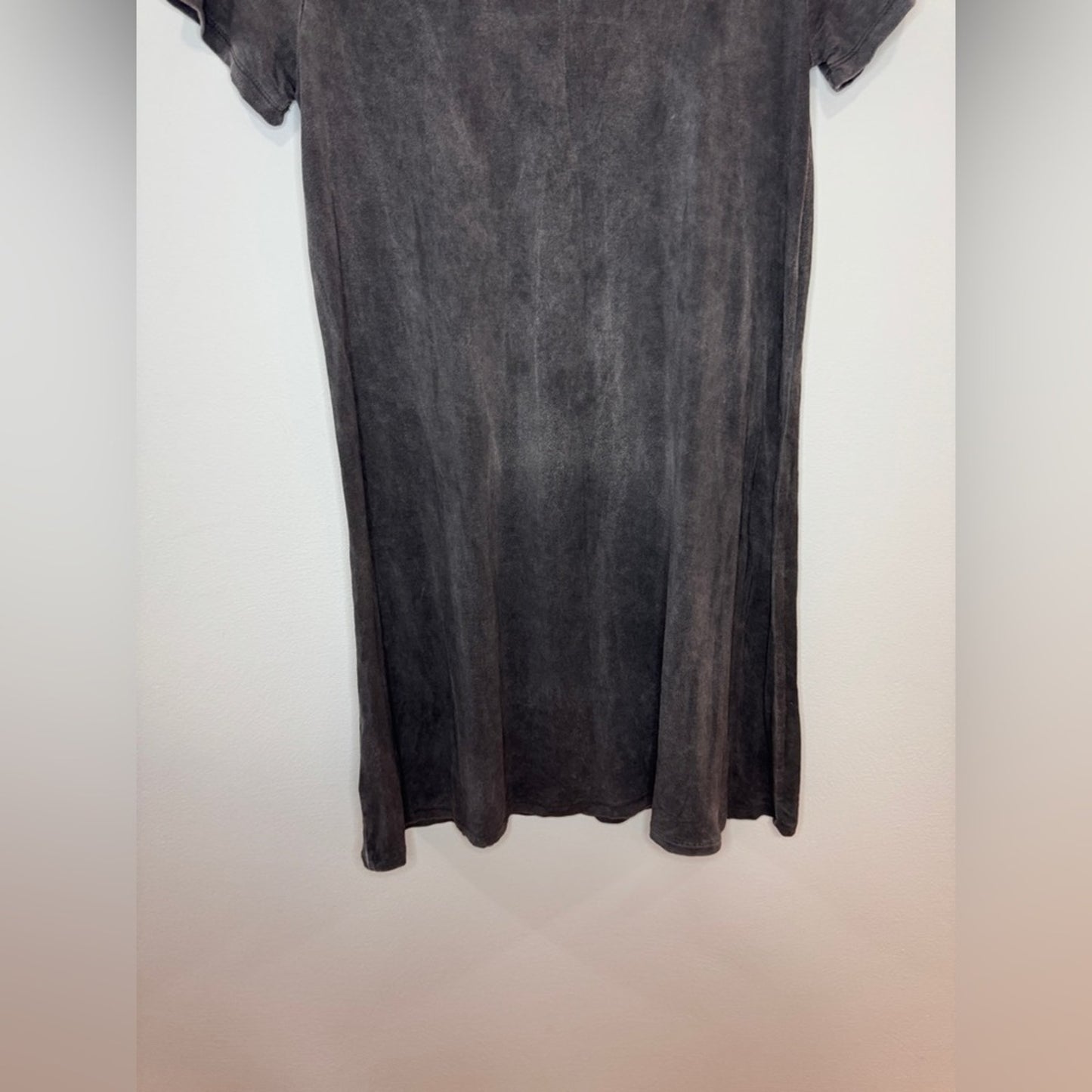 Pre-Owned SM Cable and Gauge Grey Distressed T-Shirt Dress