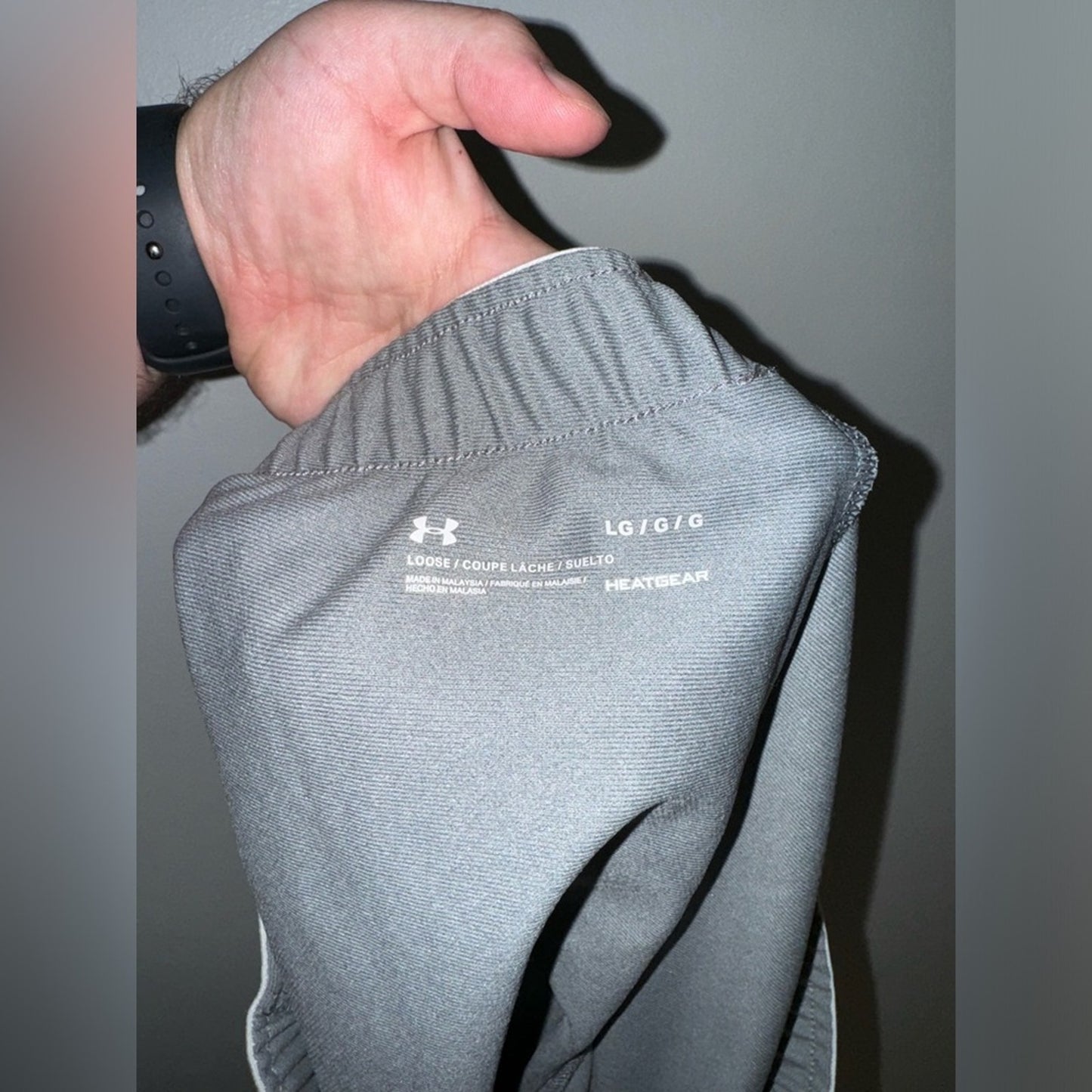 Pre-Owned LG Under Armour Grey/White Loose Fit Athletic Shorts