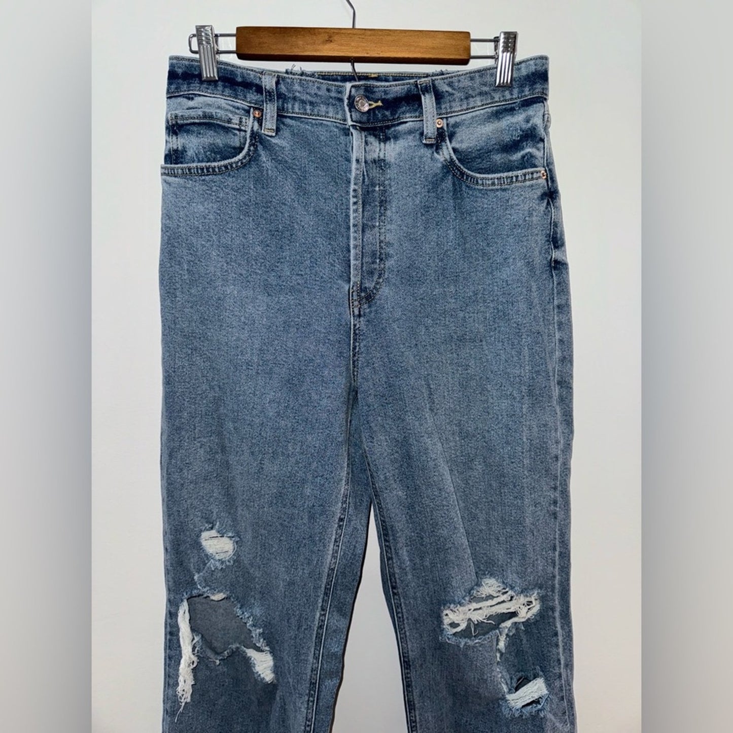 Pre-Owned Size 12 Wild Fable Light Blue Distressed Wide Leg Jeans