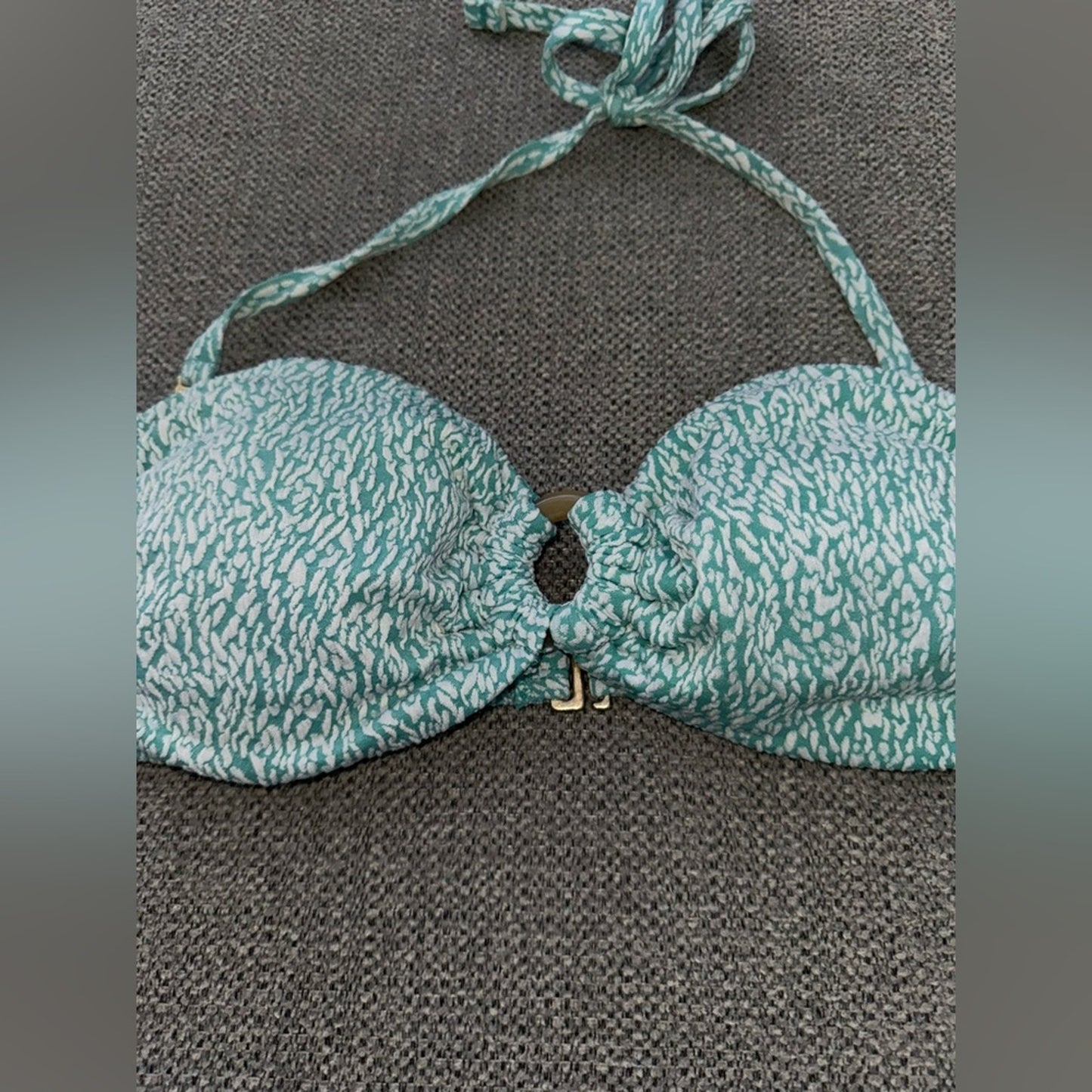 Pre-Owned MD Time and Tru Teal and White Textured Bikini Top
