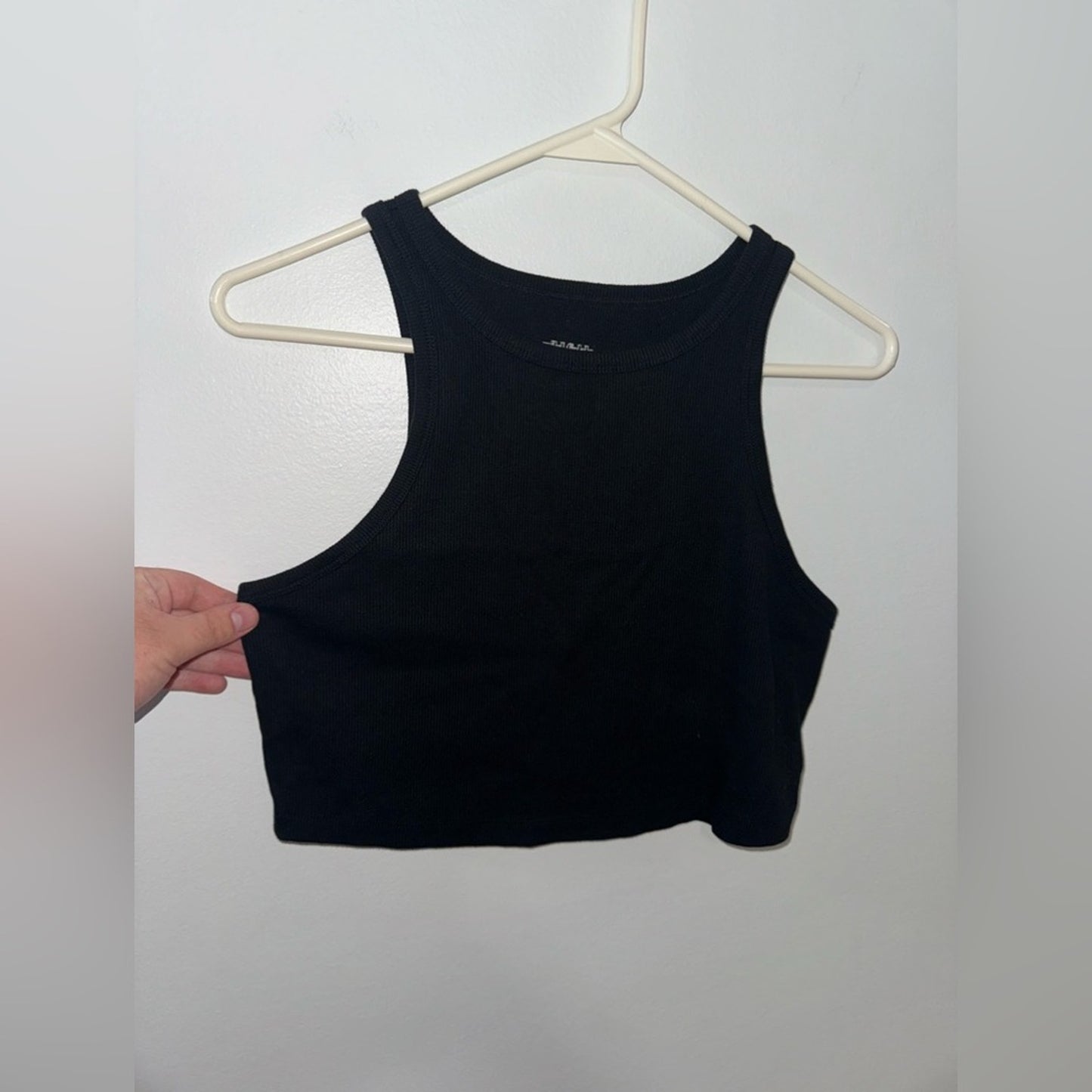 Pre-Owned LG Wild Fable Black Ribbed Tank Top