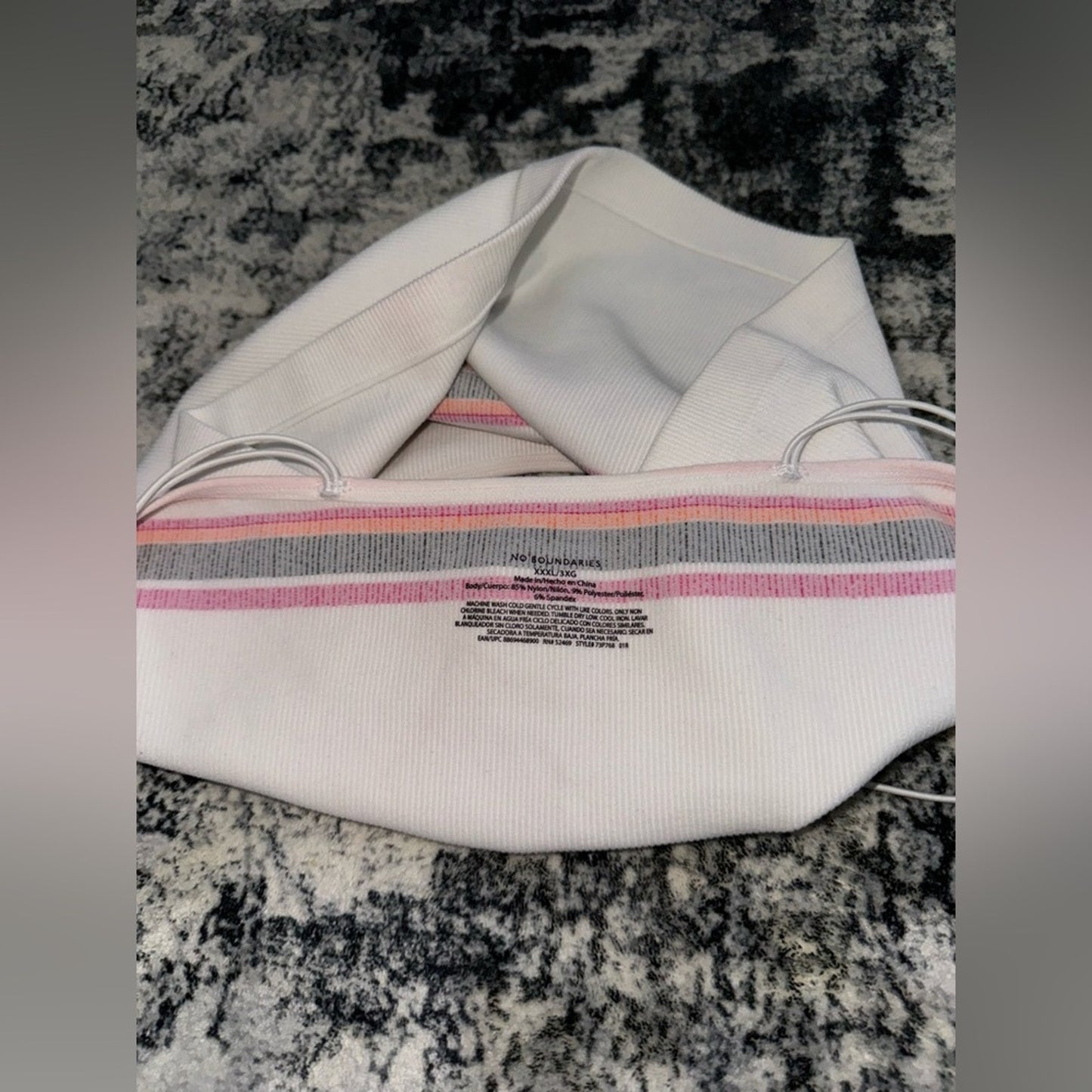 Pre-Owned XXXL No Boundaries White Striped Ribbed Crossback Top