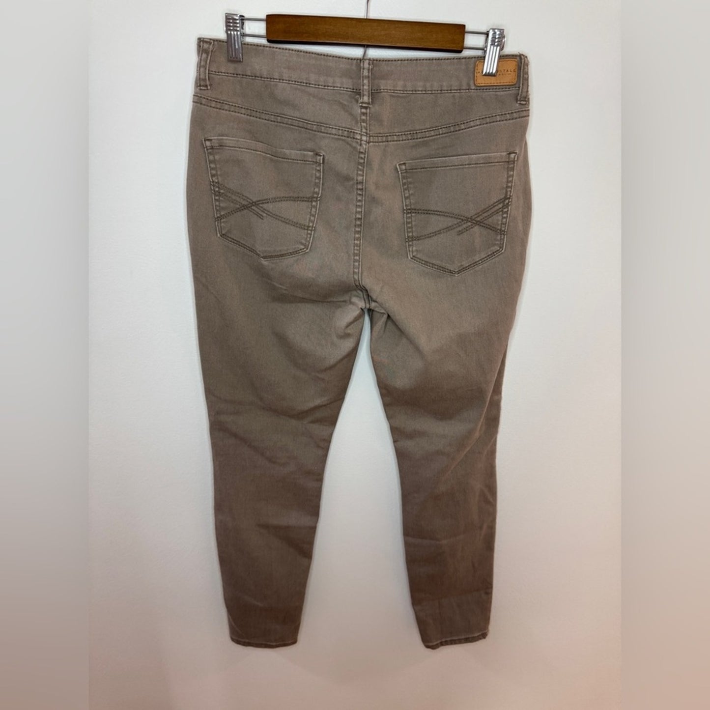 Pre-Owned Size 10 Regular Aeropostale Grey High Waisted Jeggings