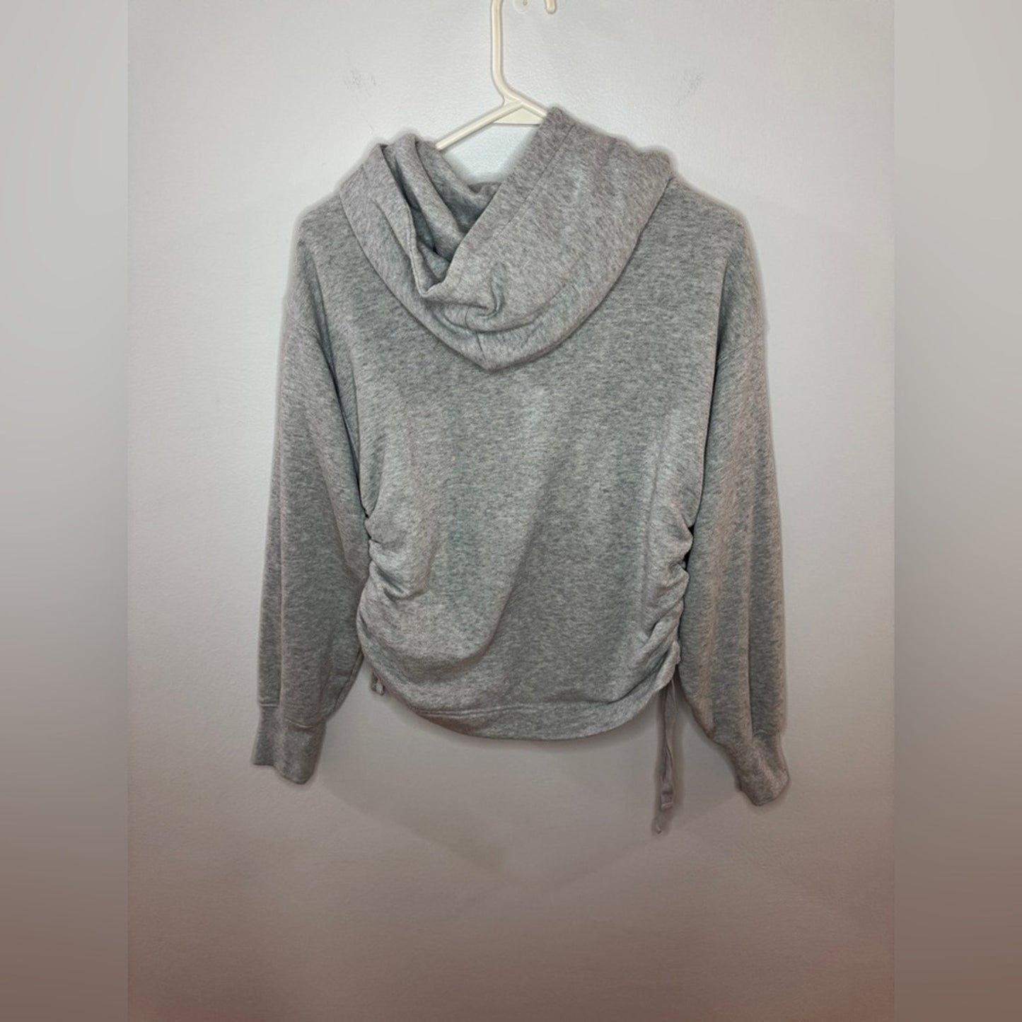 Pre-Owned SM Aerie Light Heather Grey Cinched Hoodie