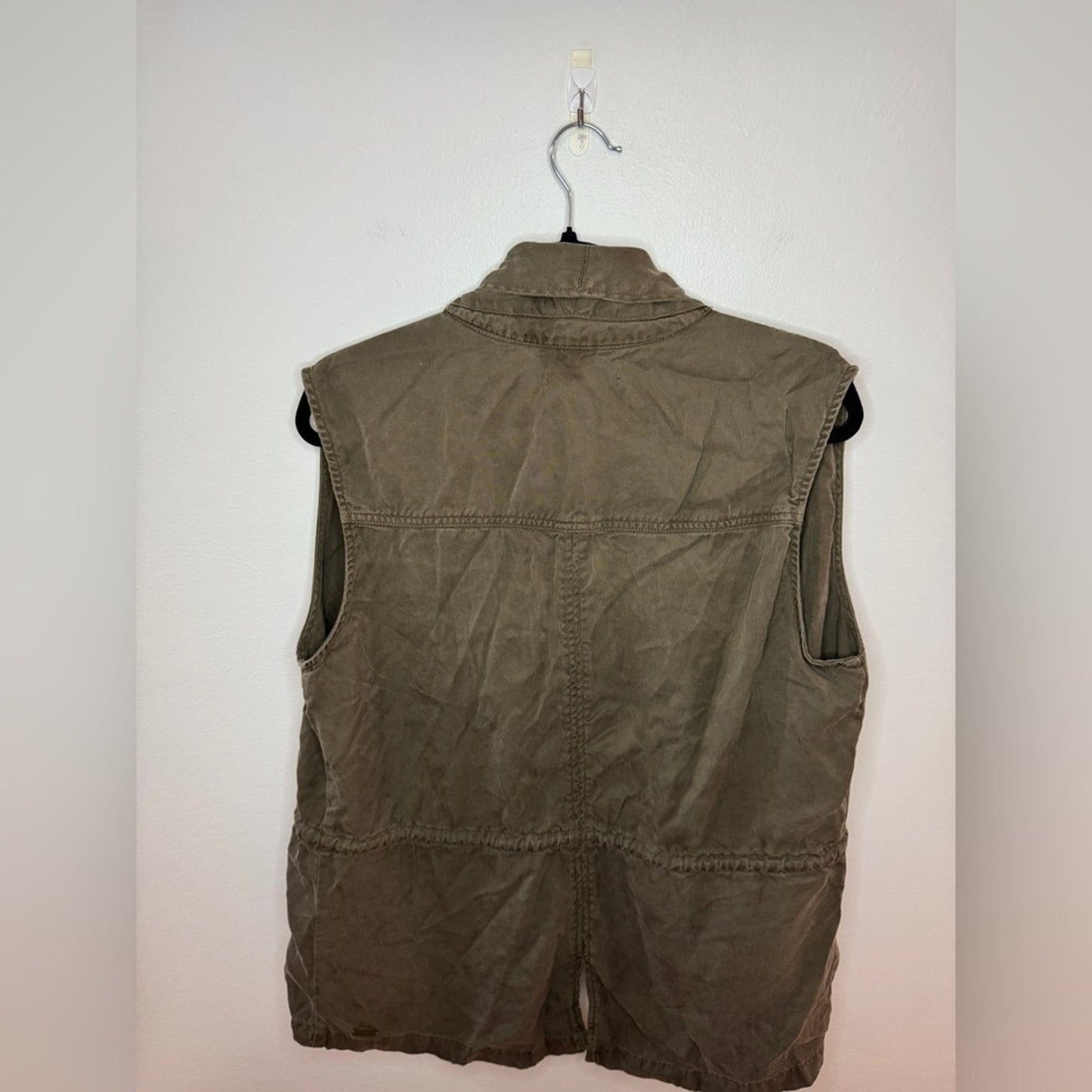 Pre-Owned LG Tahari Brown Sleeveless Jacket