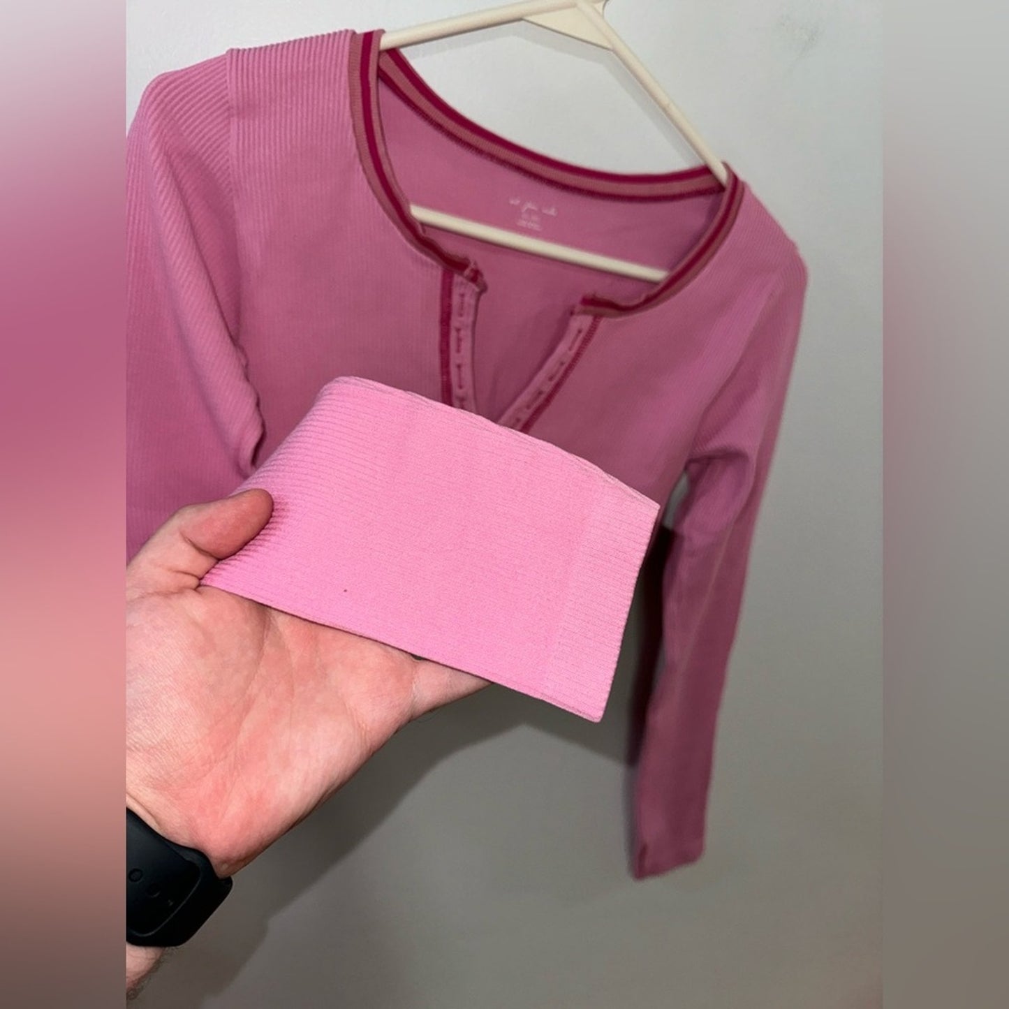 Pre-Owned MD/LG Out From Under Pink Ribbed Long Sleeve Top