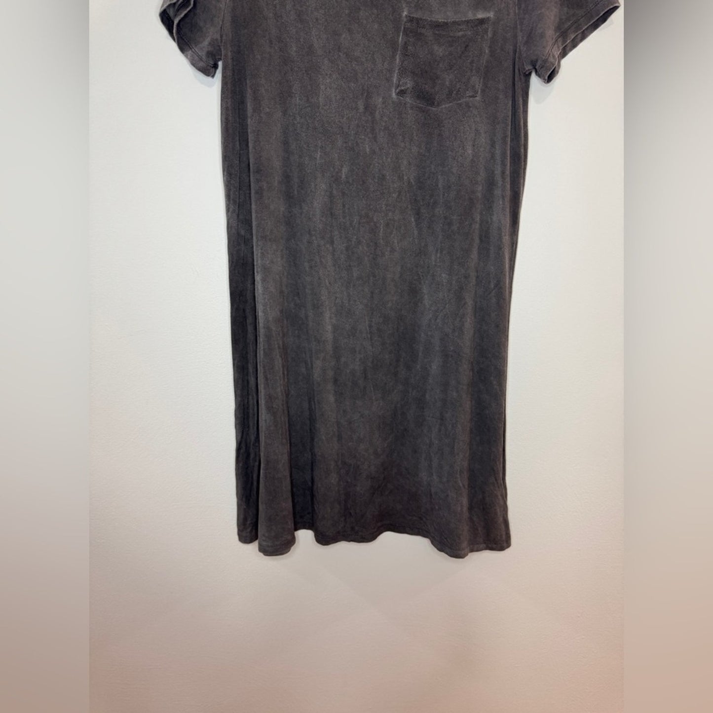 Pre-Owned SM Cable and Gauge Grey Distressed T-Shirt Dress