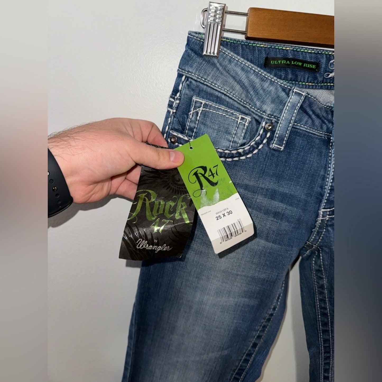 NWT W25xL30 Rock 47 by Wrangler Ultra Low Rise Rhinestone Embellished Jeans