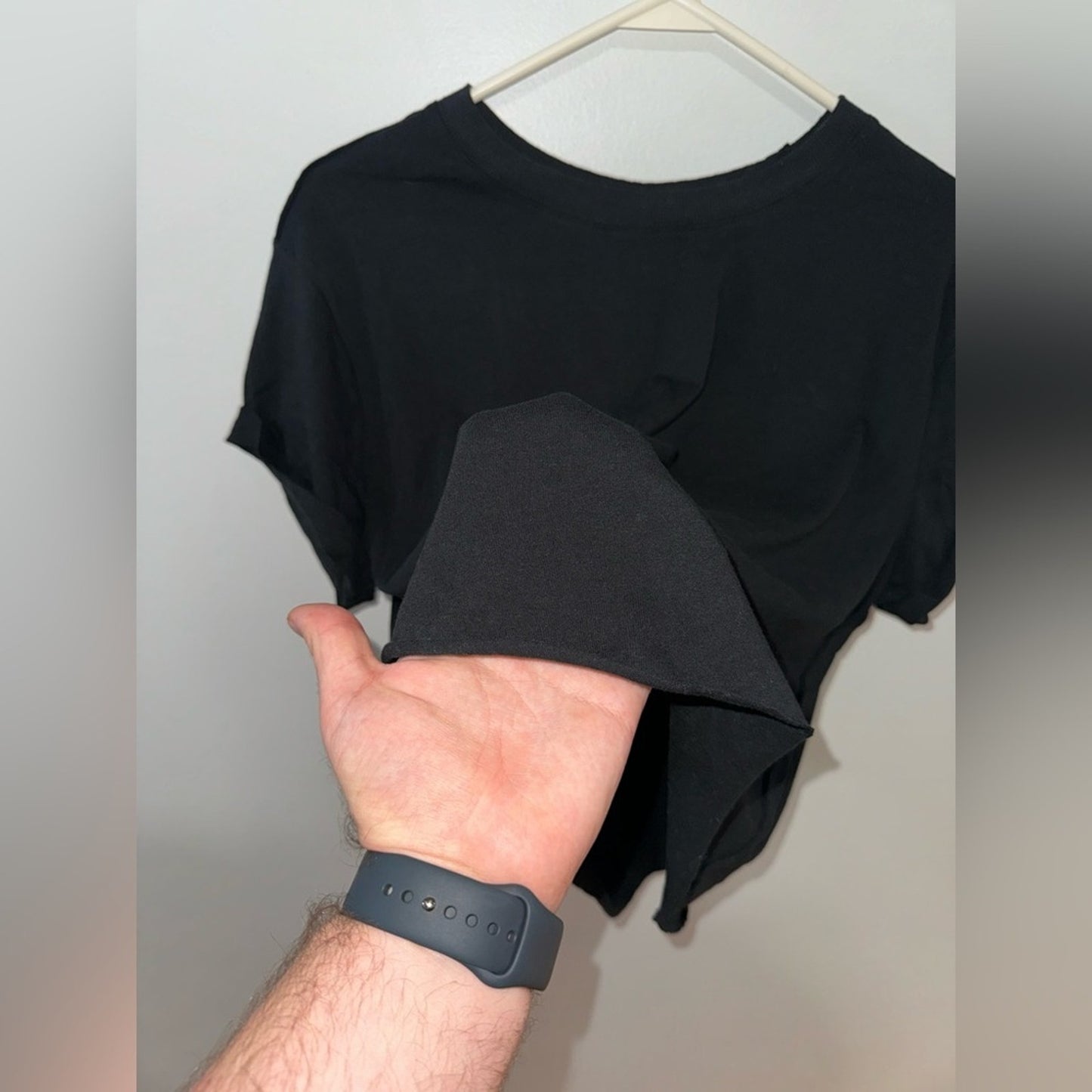 Pre-Owned MD Wild Fable Black Cropped T-Shirt