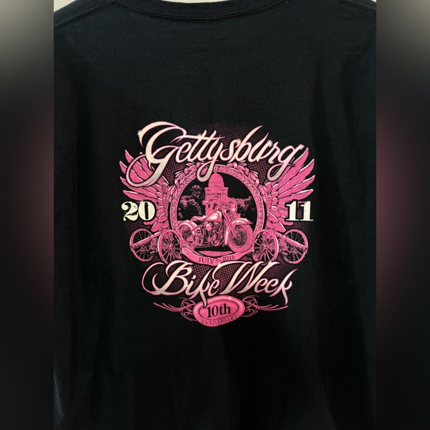 Pre-Owned LG Gettysburg Bike Week 10th Anniversary 2011 Black and Pink T-Shirt