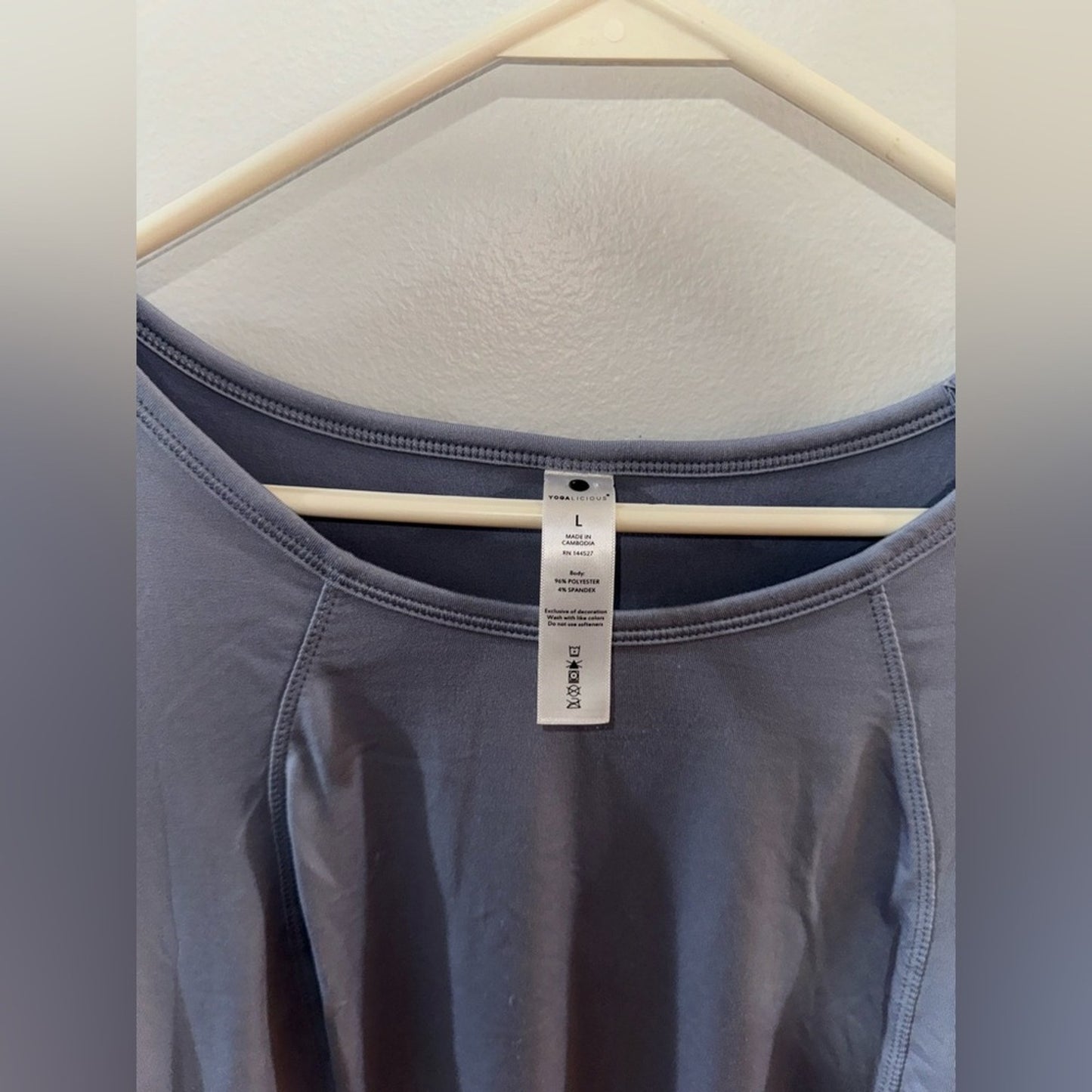 Pre-Owned LG Yogalicious Purple Long Sleeve Athletic Shirt