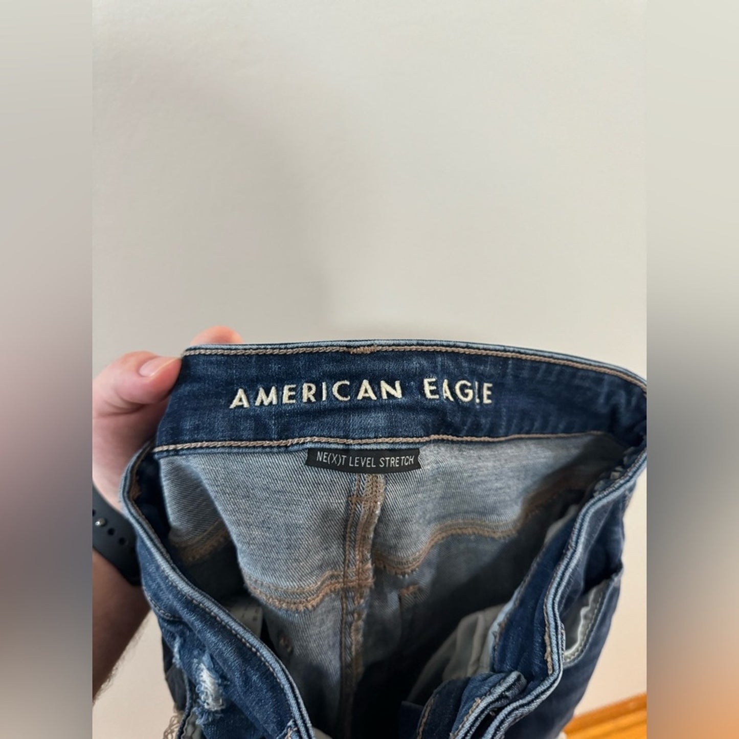 Size 2 Regular American Eagle Dark Blue Distressed Hi-Rise Jegging Crop Jeans