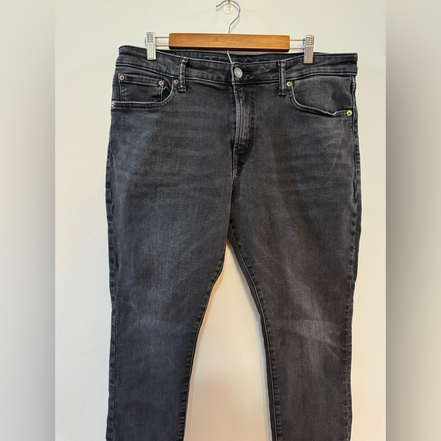 Pre-Owned W36xL30 American Eagle Black Slim Jeans