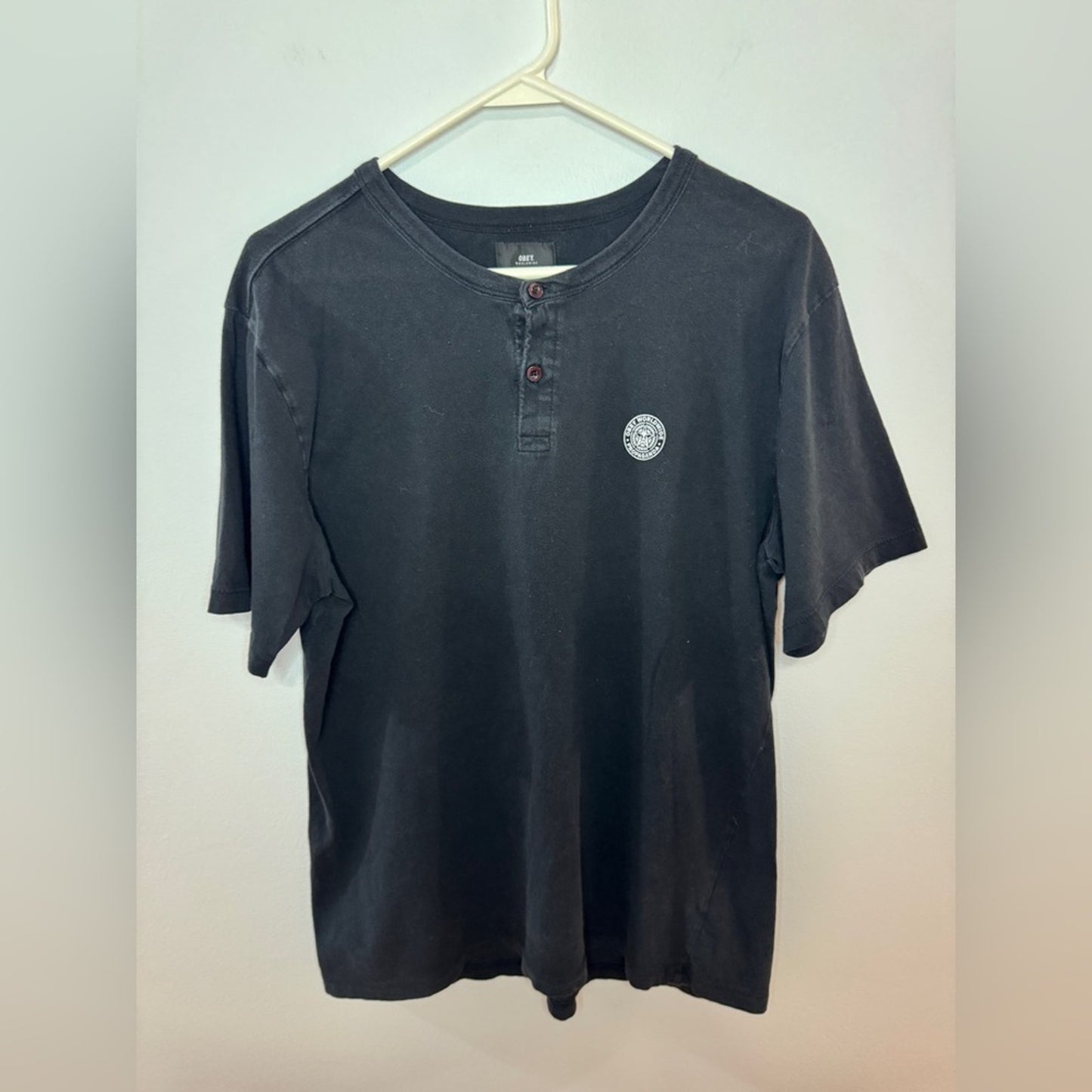 Pre-Owned LG Obey Black Henley Logo T-Shirt
