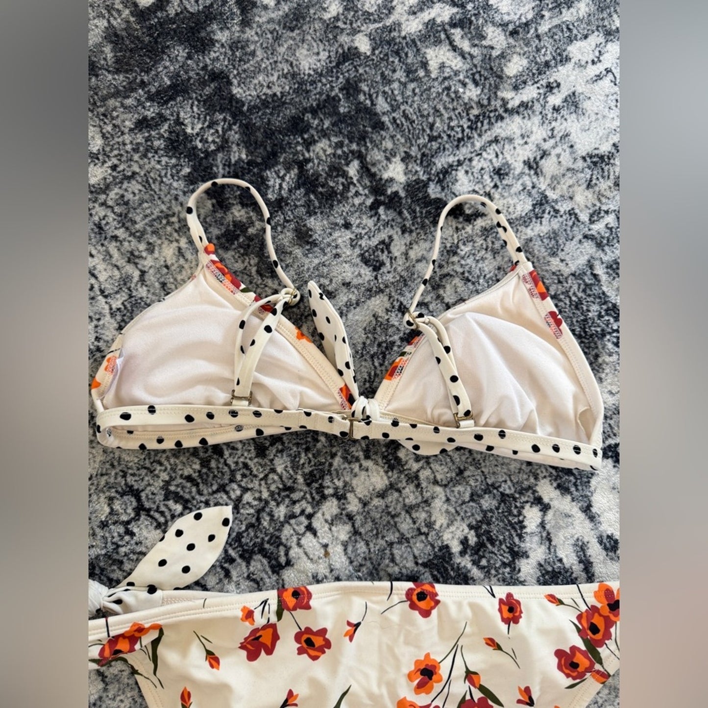 Pre-Owned LG Xhilaration White Floral Print Bikini Top and Bottom Set