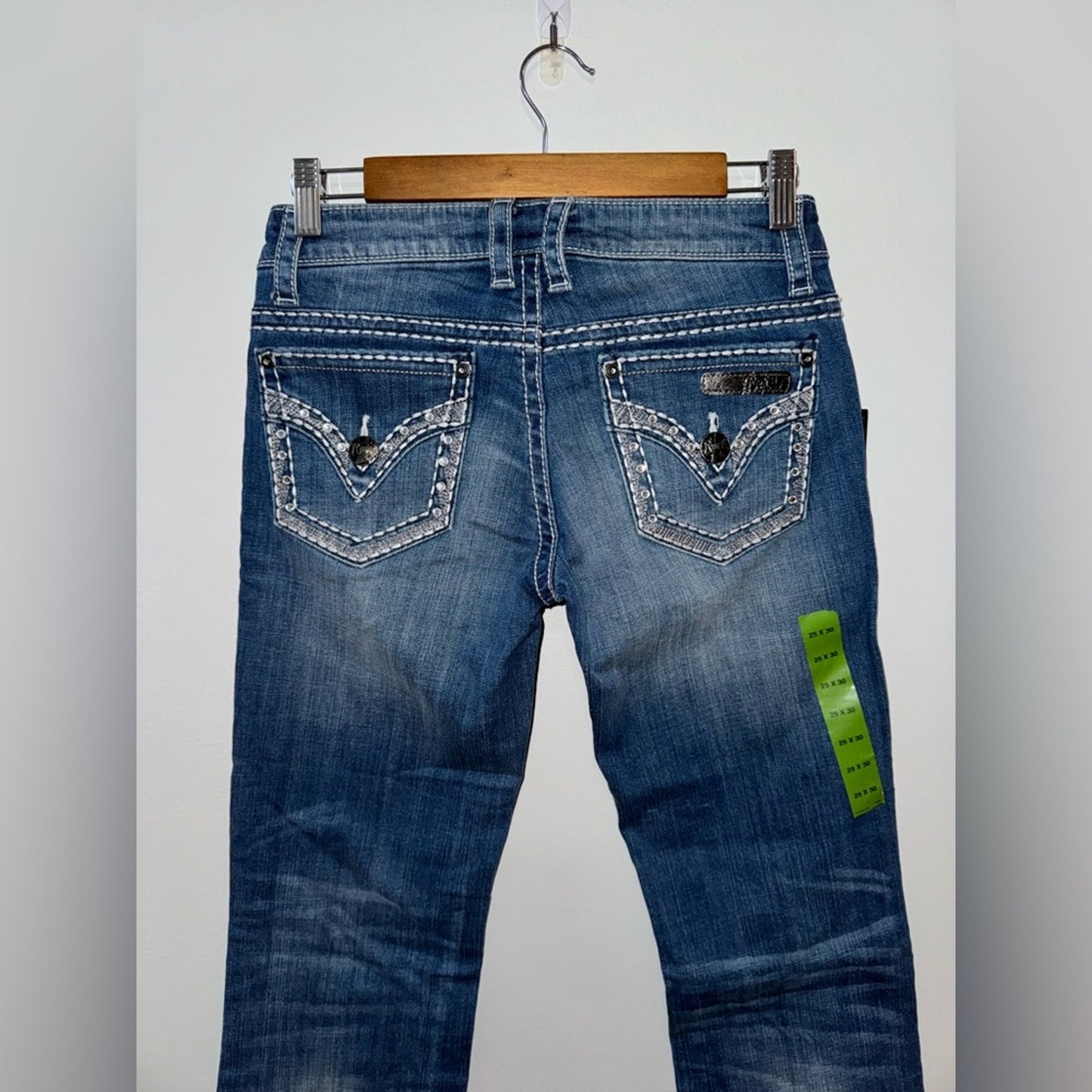 NWT W25xL30 Rock 47 by Wrangler Ultra Low Rise Rhinestone Embellished Jeans