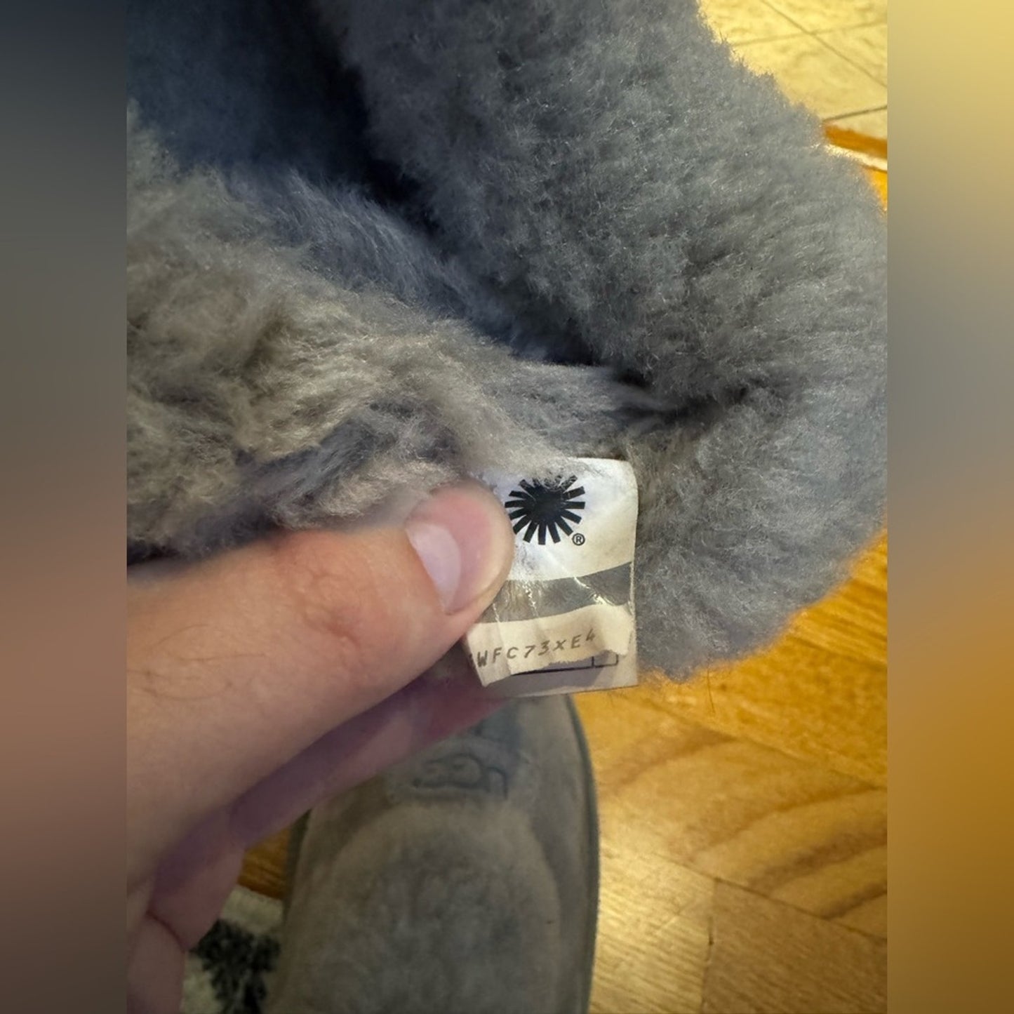 Pre-Owned Size W9 Ugg Light Grey Coquette Slipper