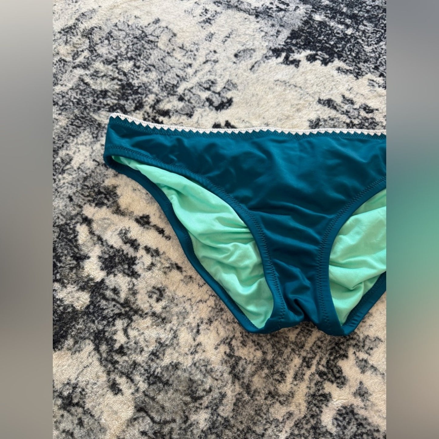 Pre-Owned LG Shade & Shore Blue Bikini Bottom