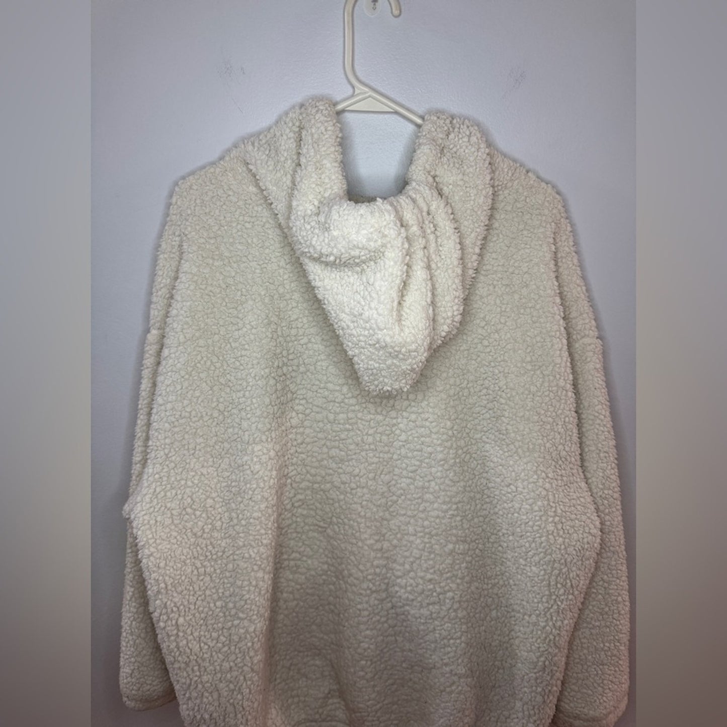 Pre-Owned MD American Eagle White Sherpa Zip-Up Oversized Hoodie