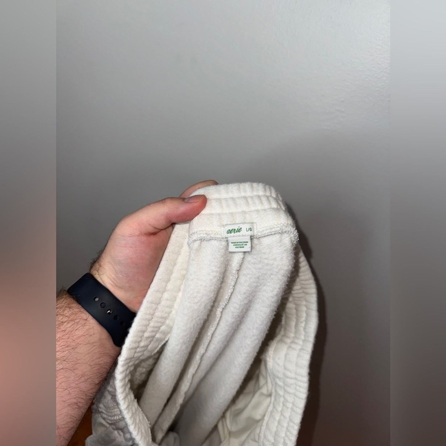 Pre-Owned LG Aerie White Crochet Sweatpants