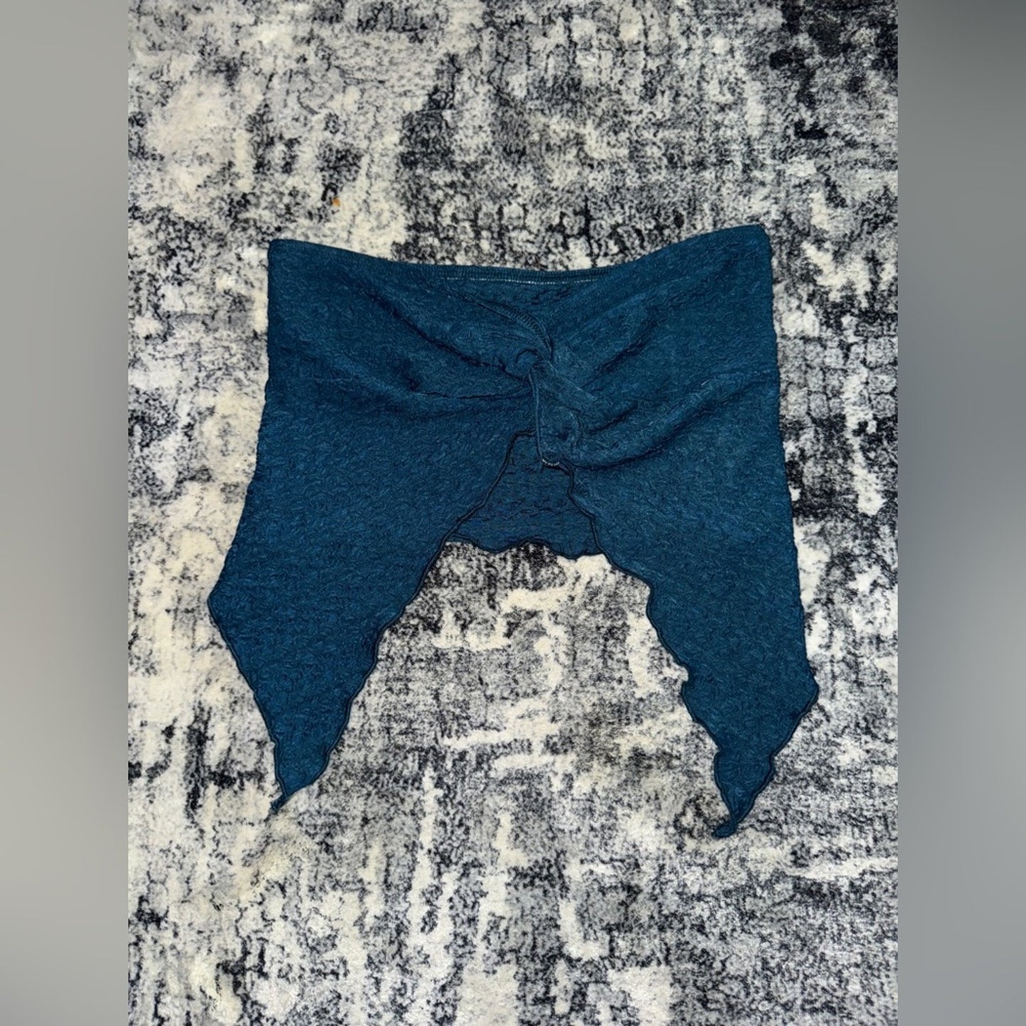 Pre-Owned MD SHEIN Navy Cross Front Tube Top