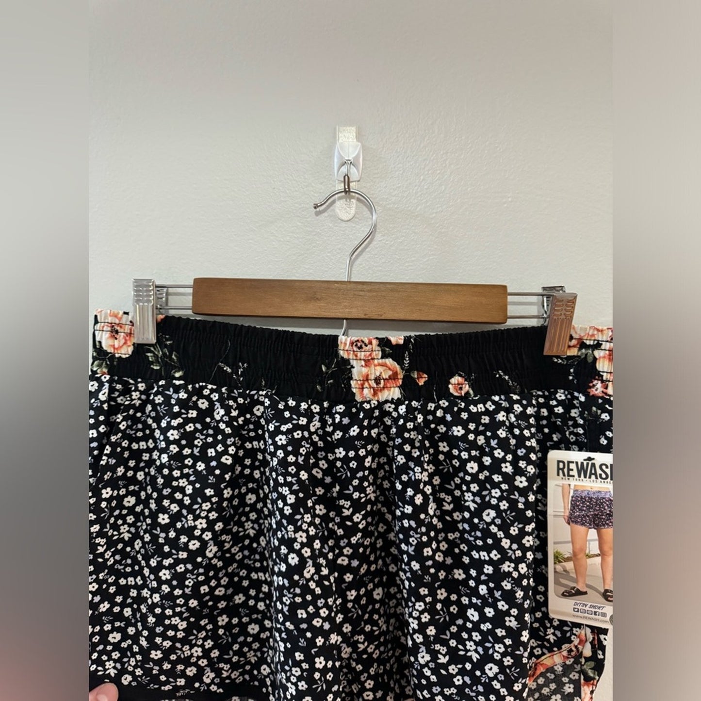 NWT LG Rewash Brand Black Floral Shorts