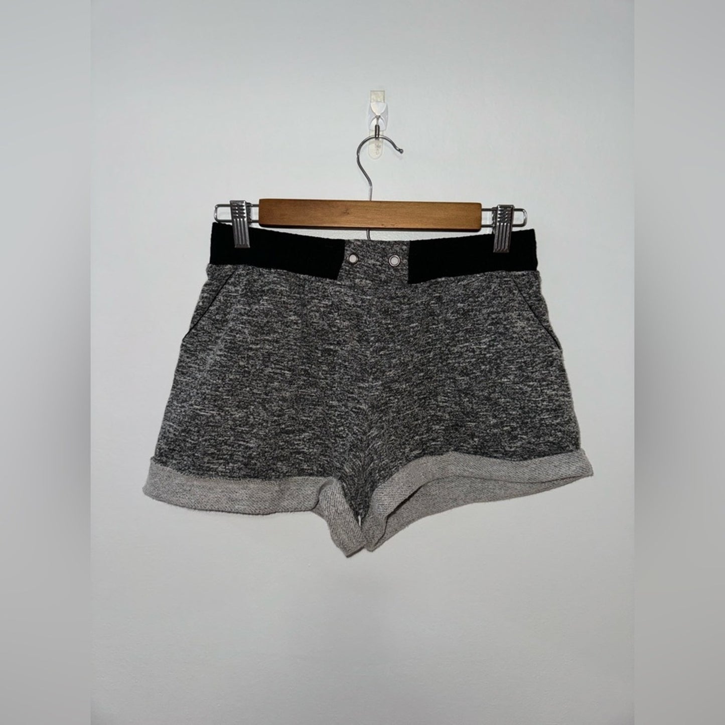 Pre-Owned LG Ambiance Heather Grey Shorts